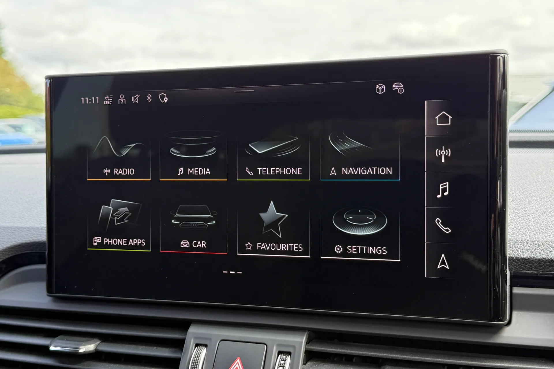 Audi Q5 thumbnail image number 11