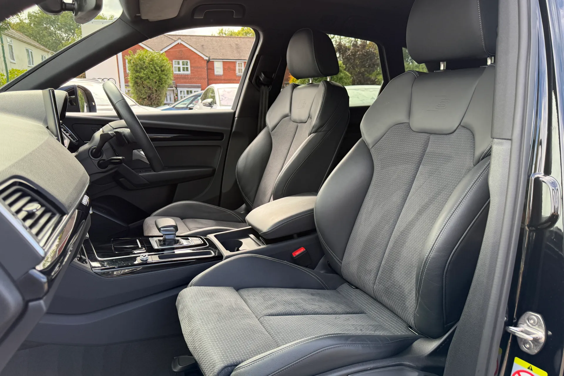 Audi Q5 thumbnail image number 27