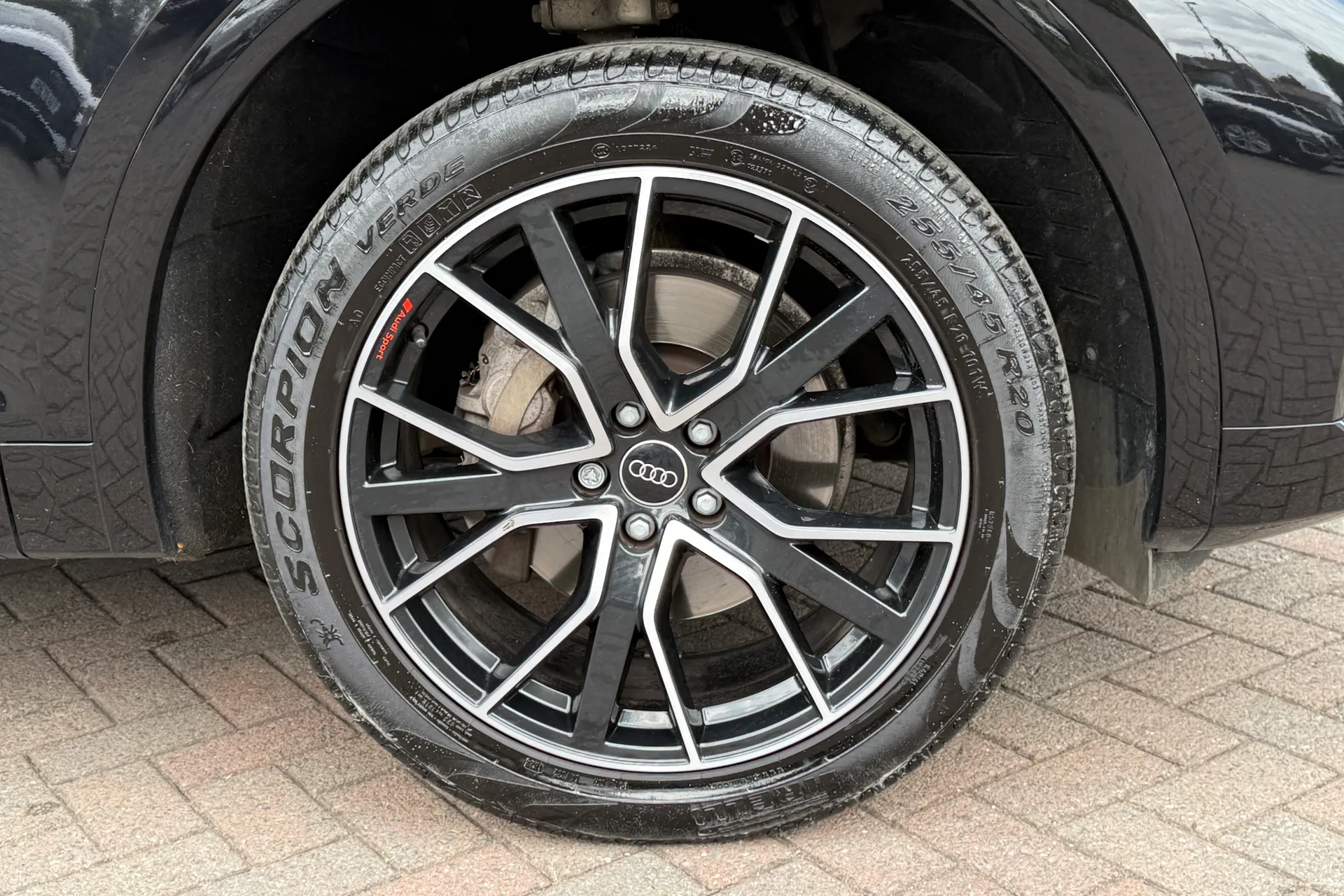 Audi Q5 thumbnail image number 45