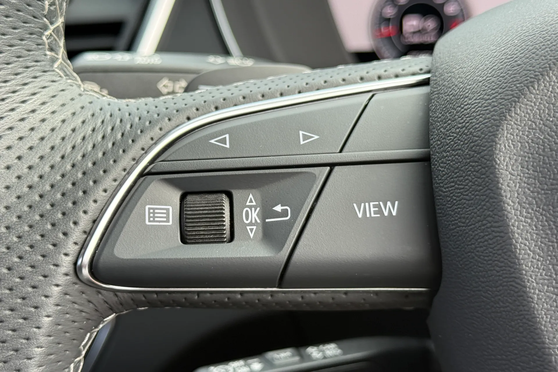 Audi Q5 thumbnail image number 18