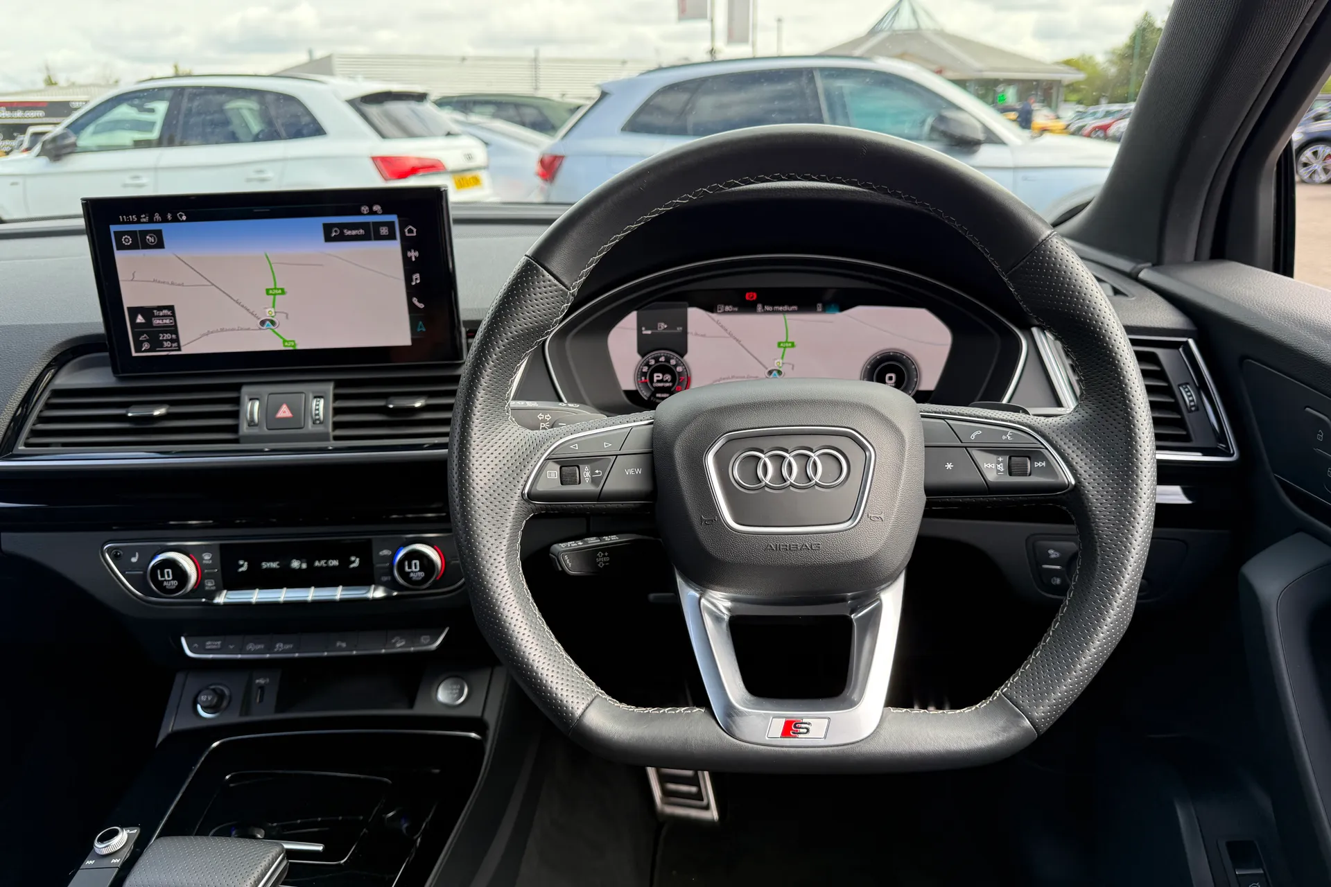 Audi Q5 thumbnail image number 6