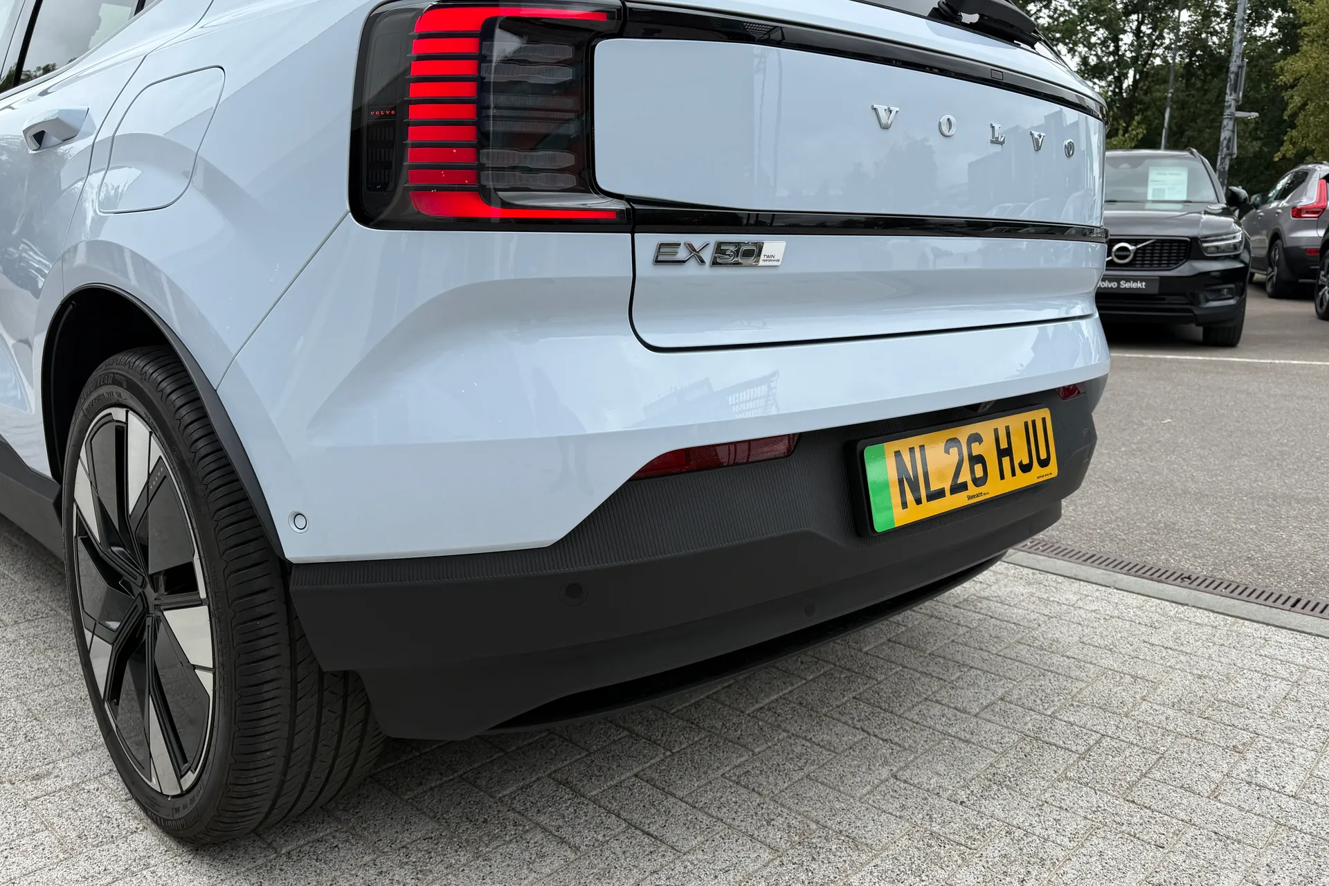 Volvo EX30 thumbnail image number 18