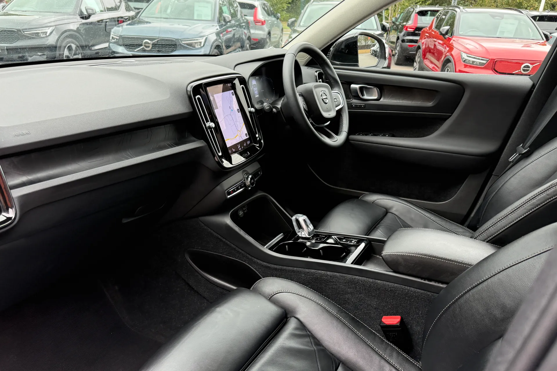 Volvo XC40 thumbnail image number 26