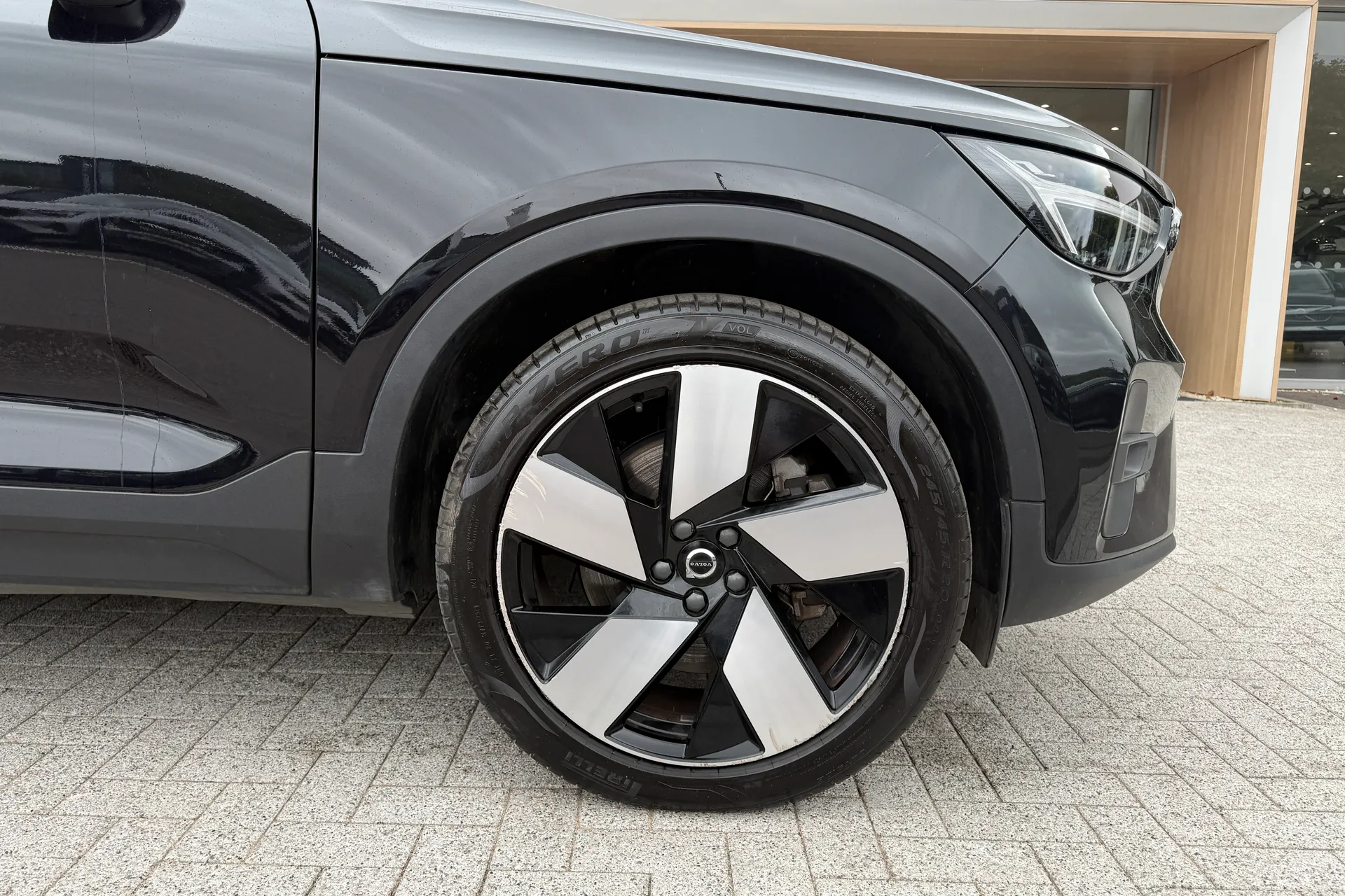 Volvo XC40 thumbnail image number 14