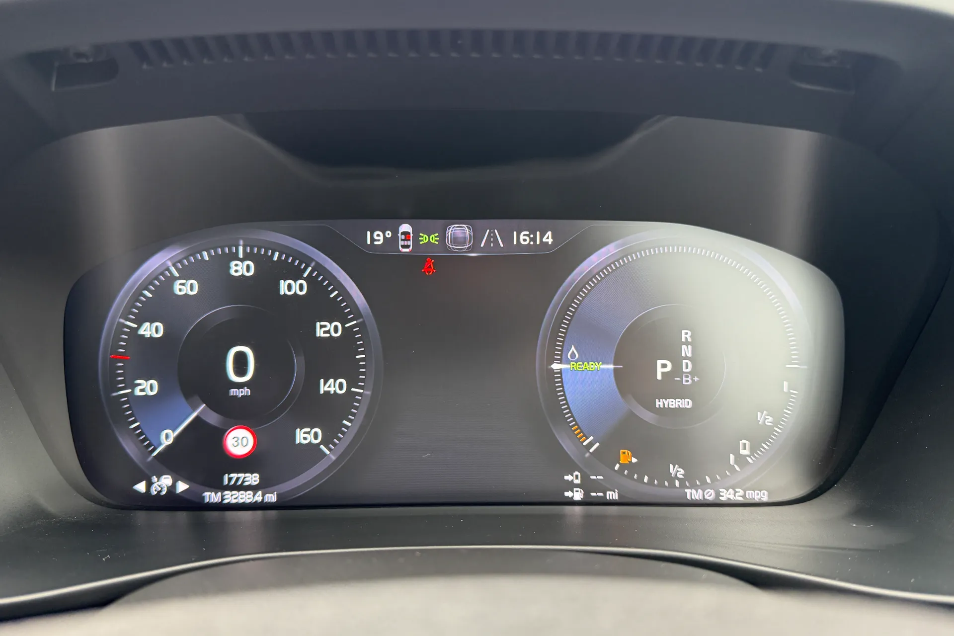Volvo XC40 thumbnail image number 42