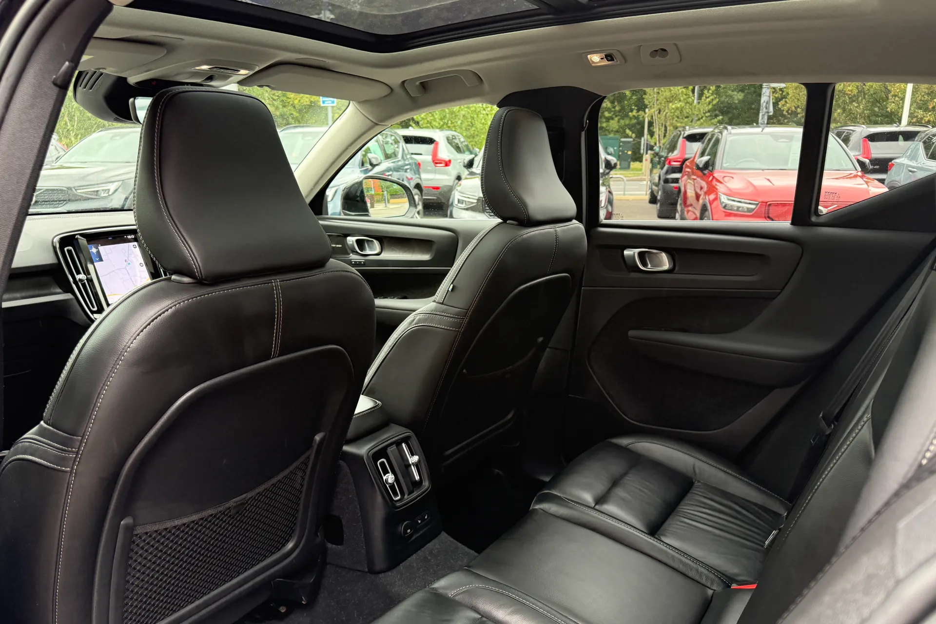 Volvo XC40 thumbnail image number 28