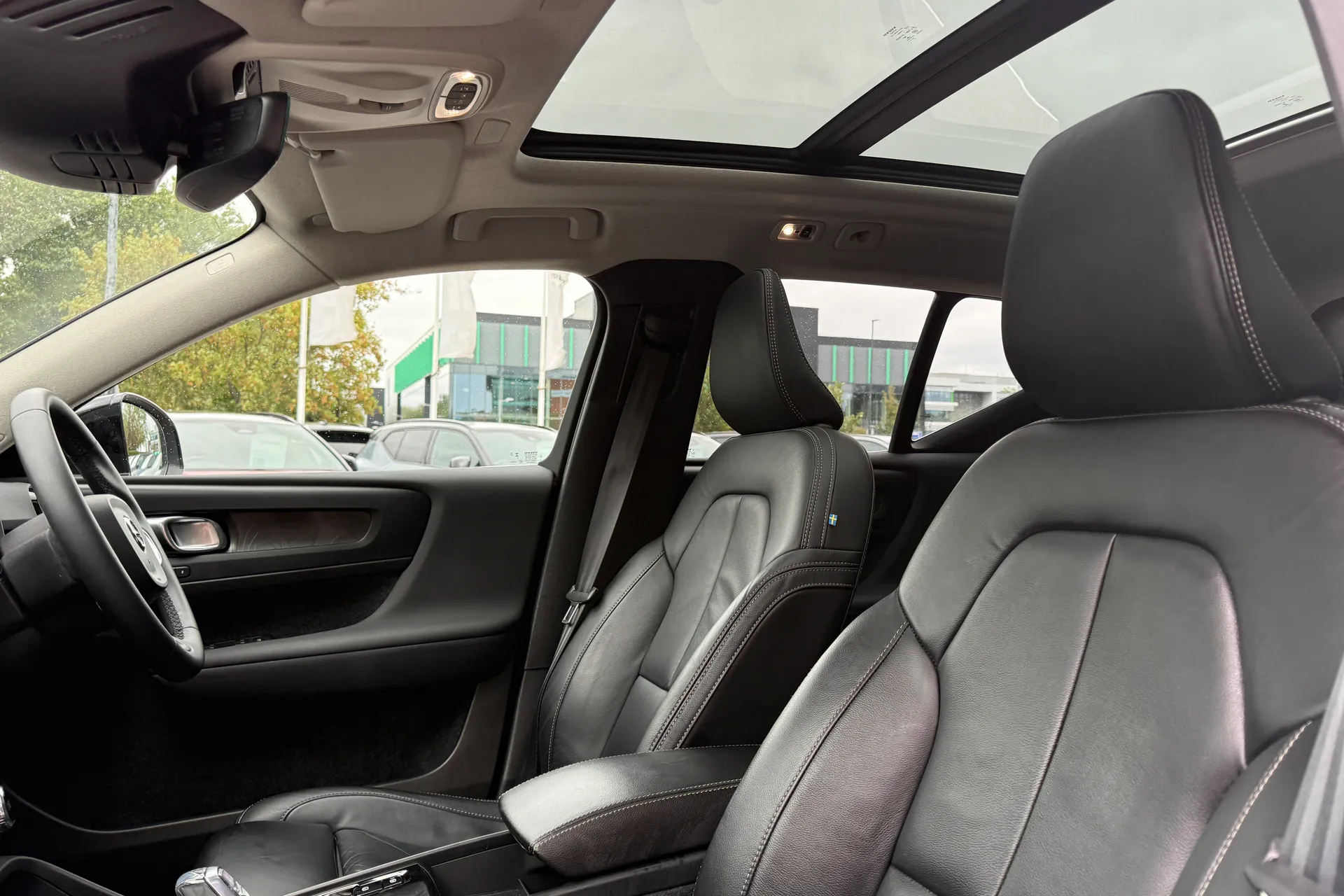 Volvo XC40 thumbnail image number 27