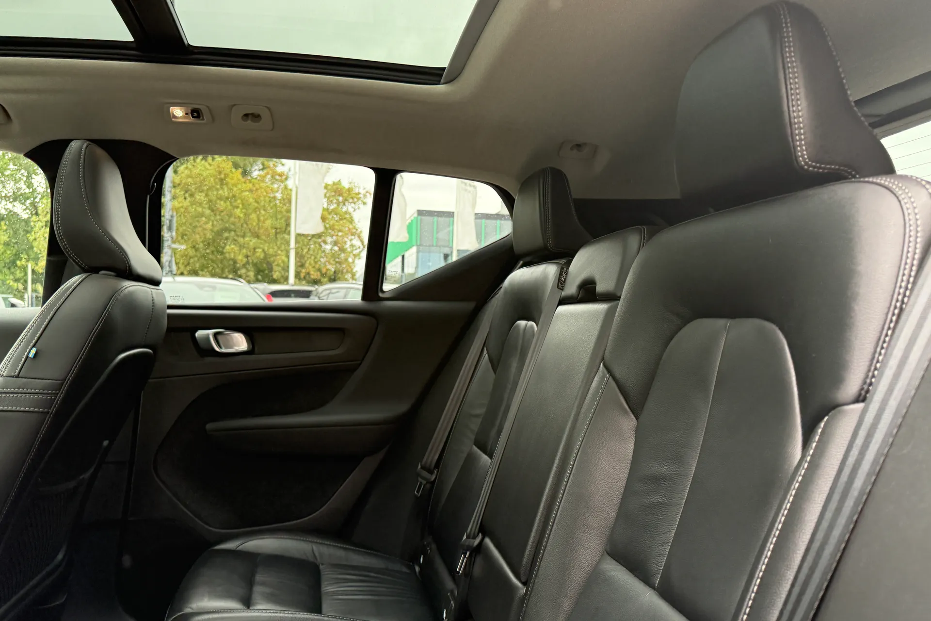 Volvo XC40 thumbnail image number 29