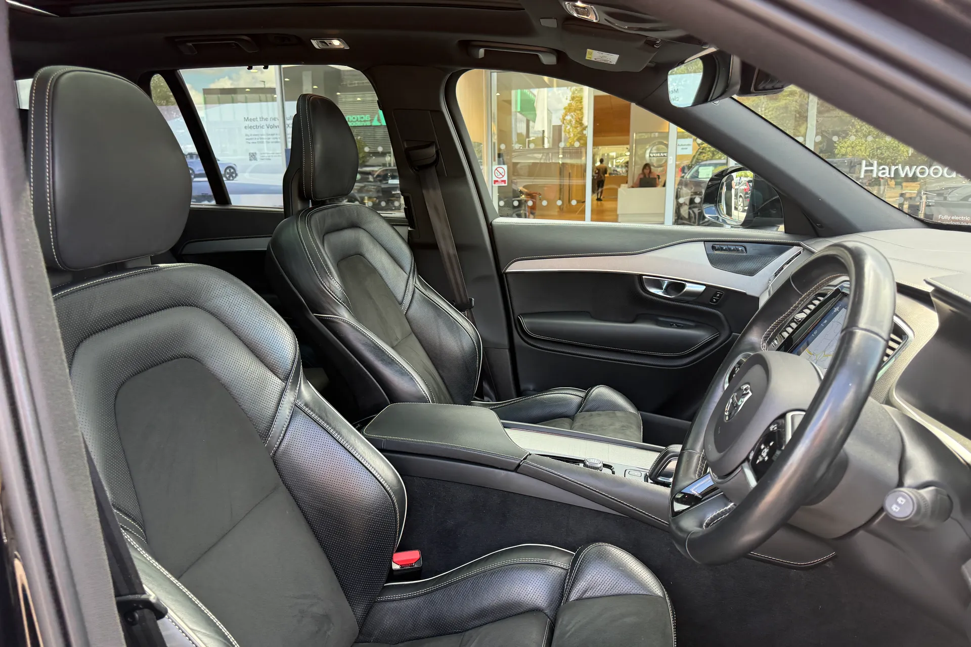 Volvo XC90 thumbnail image number 29