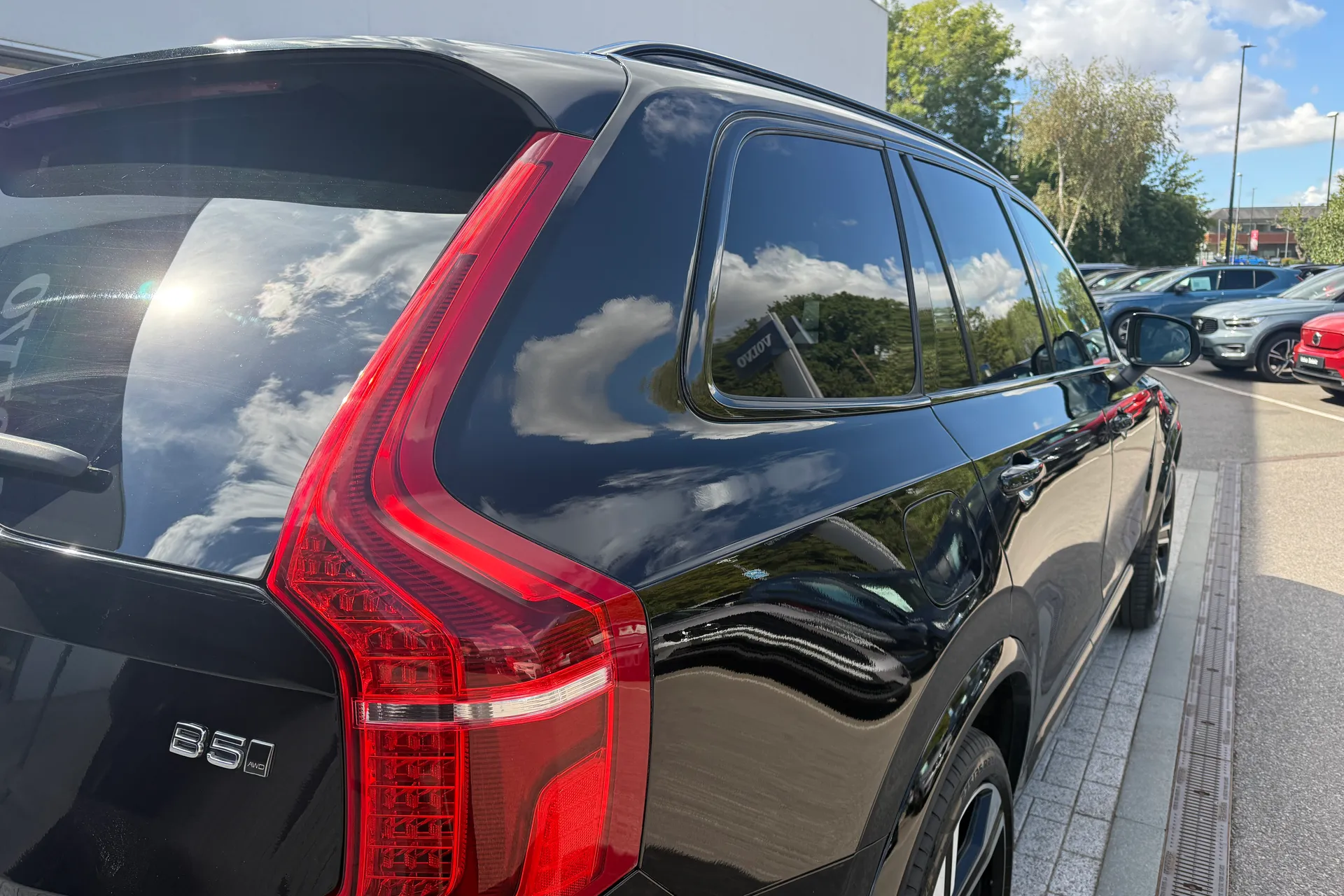 Volvo XC90 thumbnail image number 20