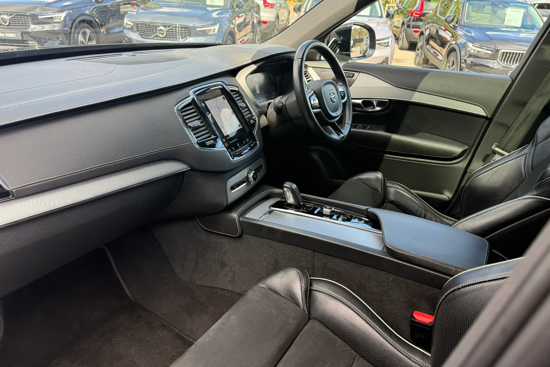 Volvo XC90 thumbnail image number 30