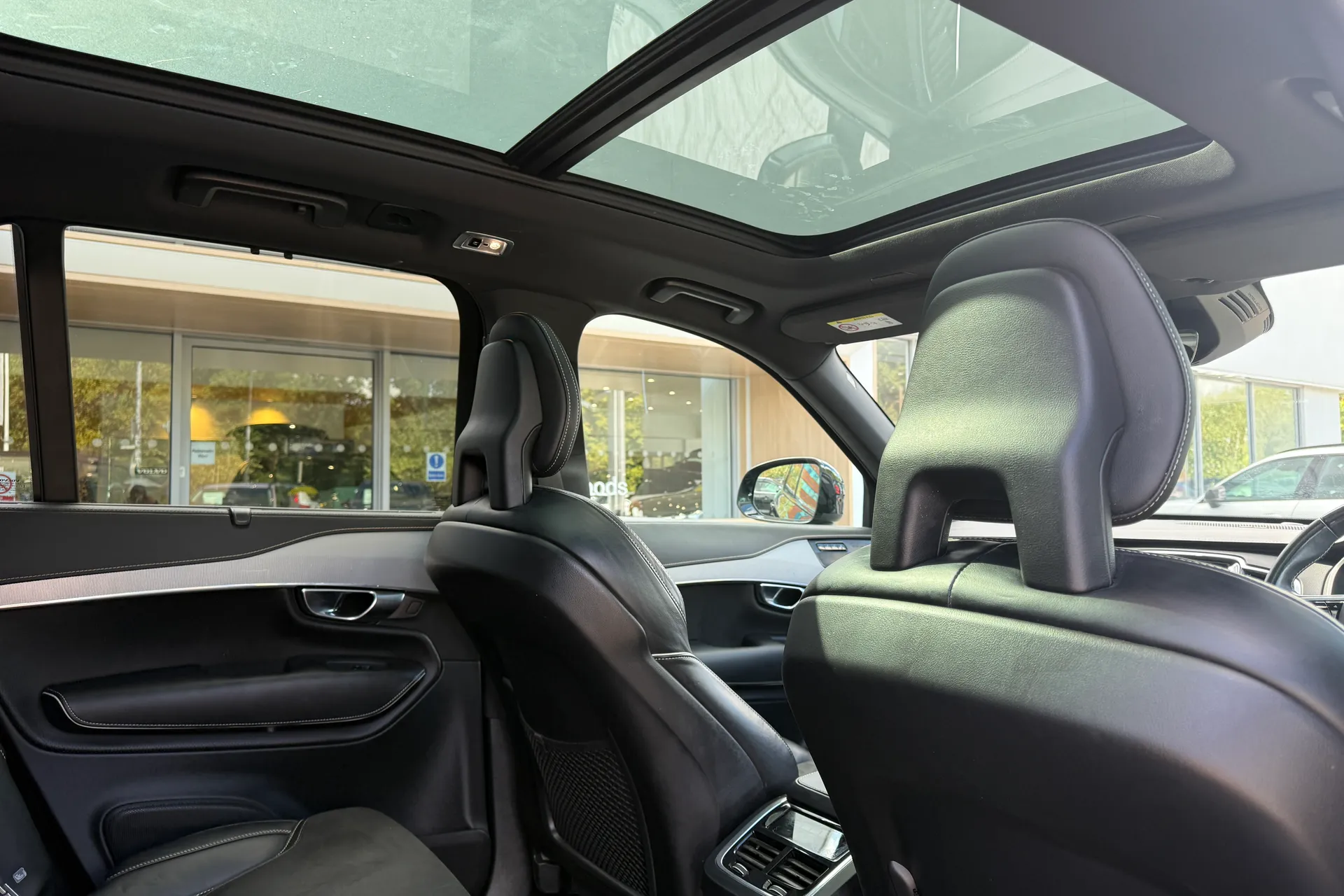 Volvo XC90 thumbnail image number 27