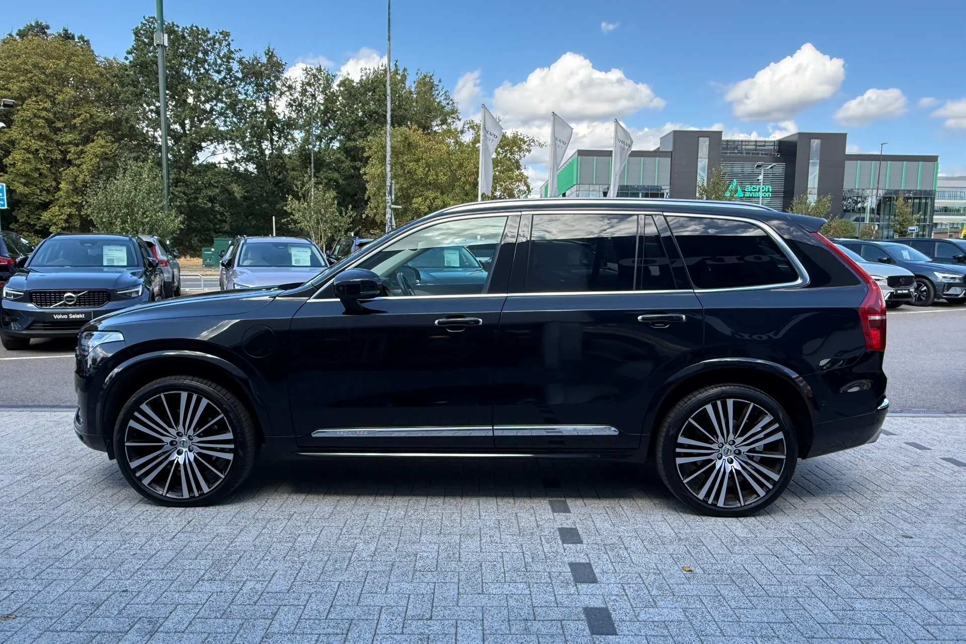 Volvo XC90 thumbnail image number 14