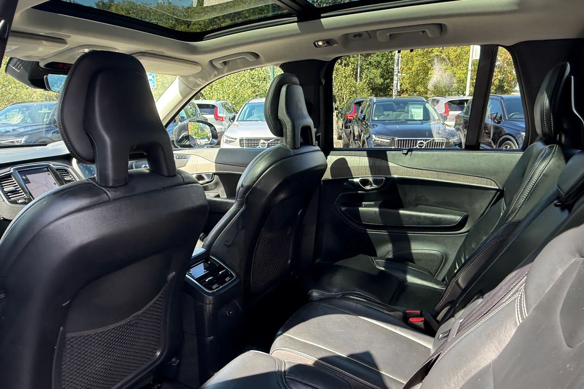 Volvo XC90 thumbnail image number 32