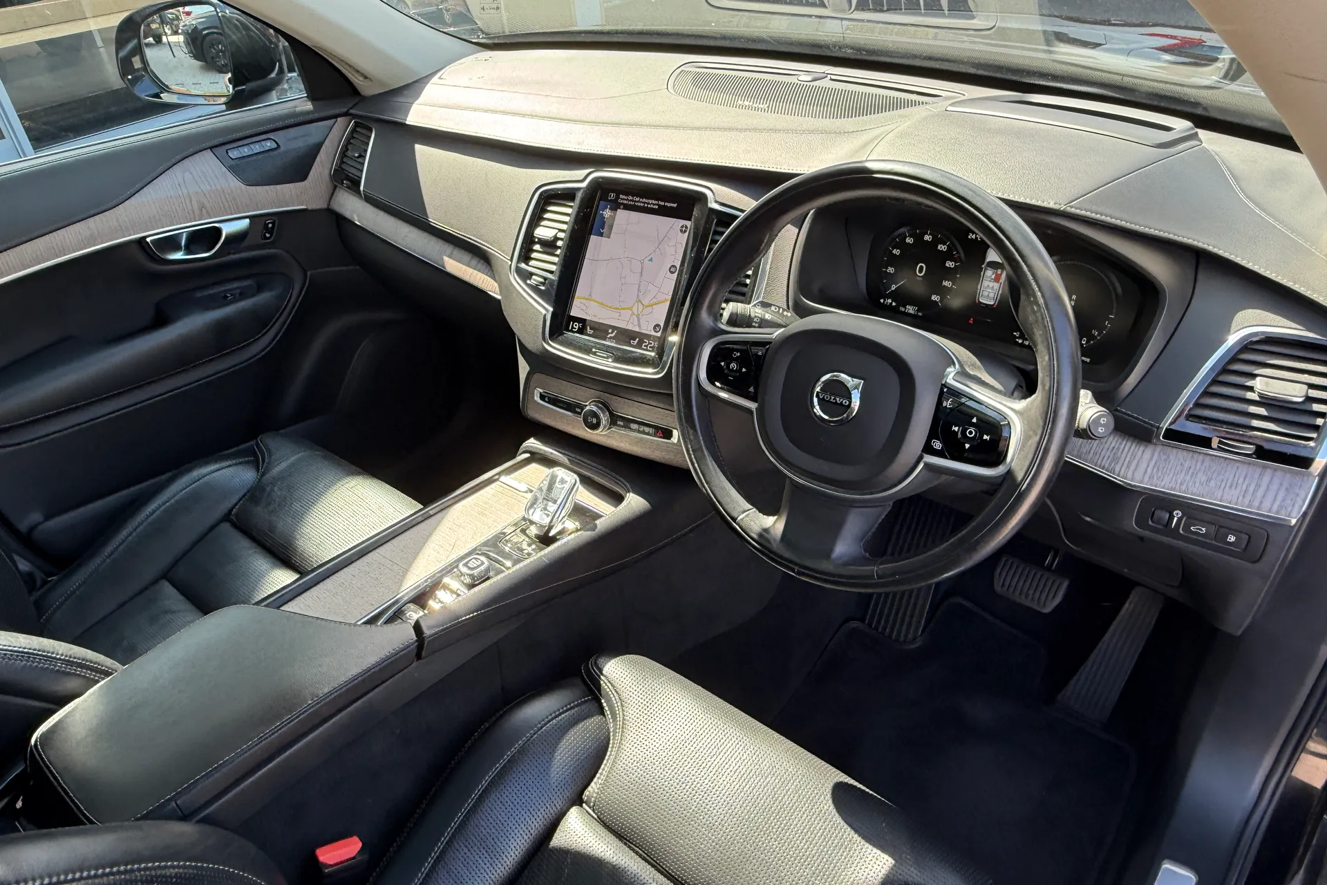 Volvo XC90 thumbnail image number 6