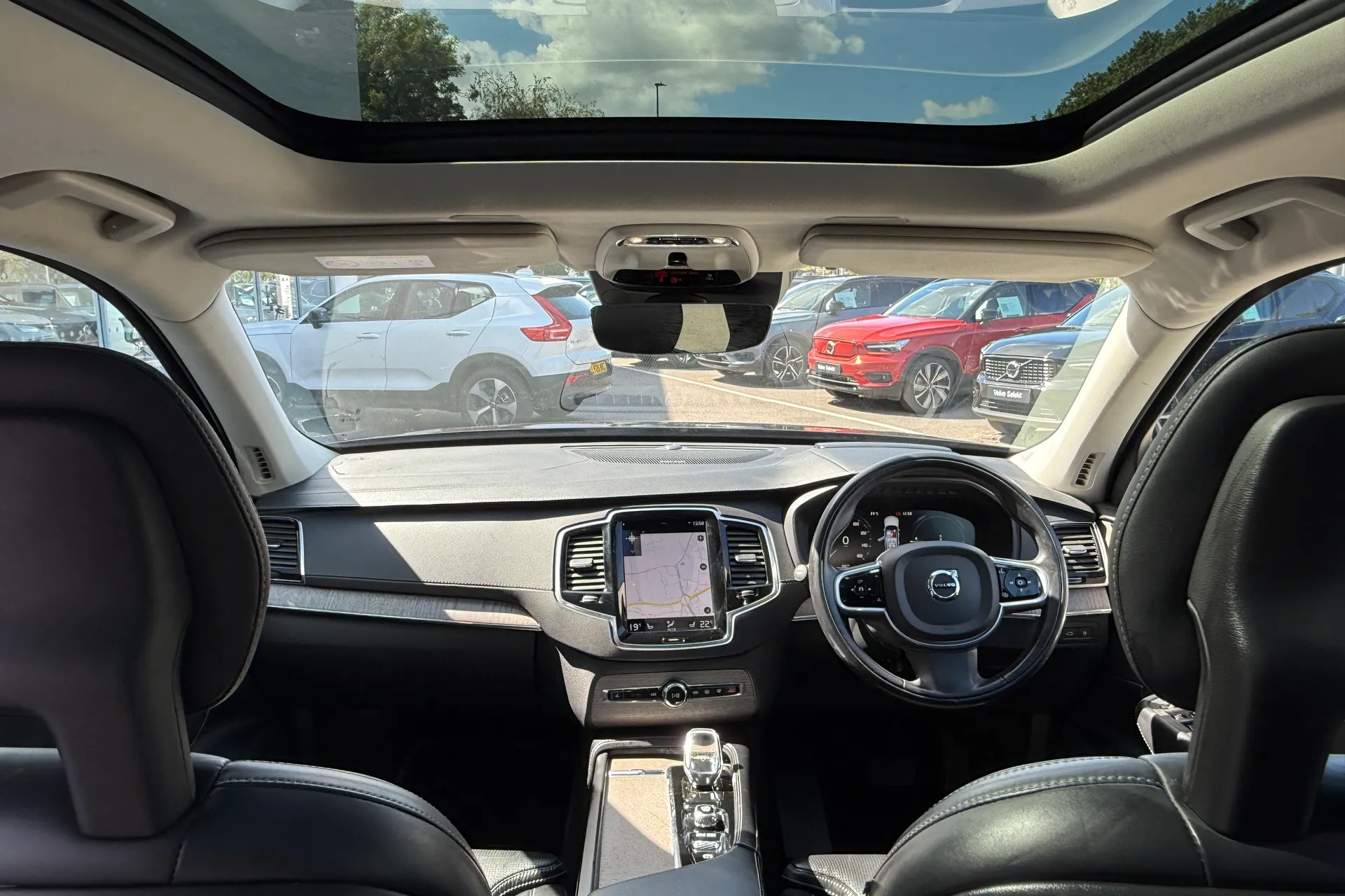 Volvo XC90 thumbnail image number 3
