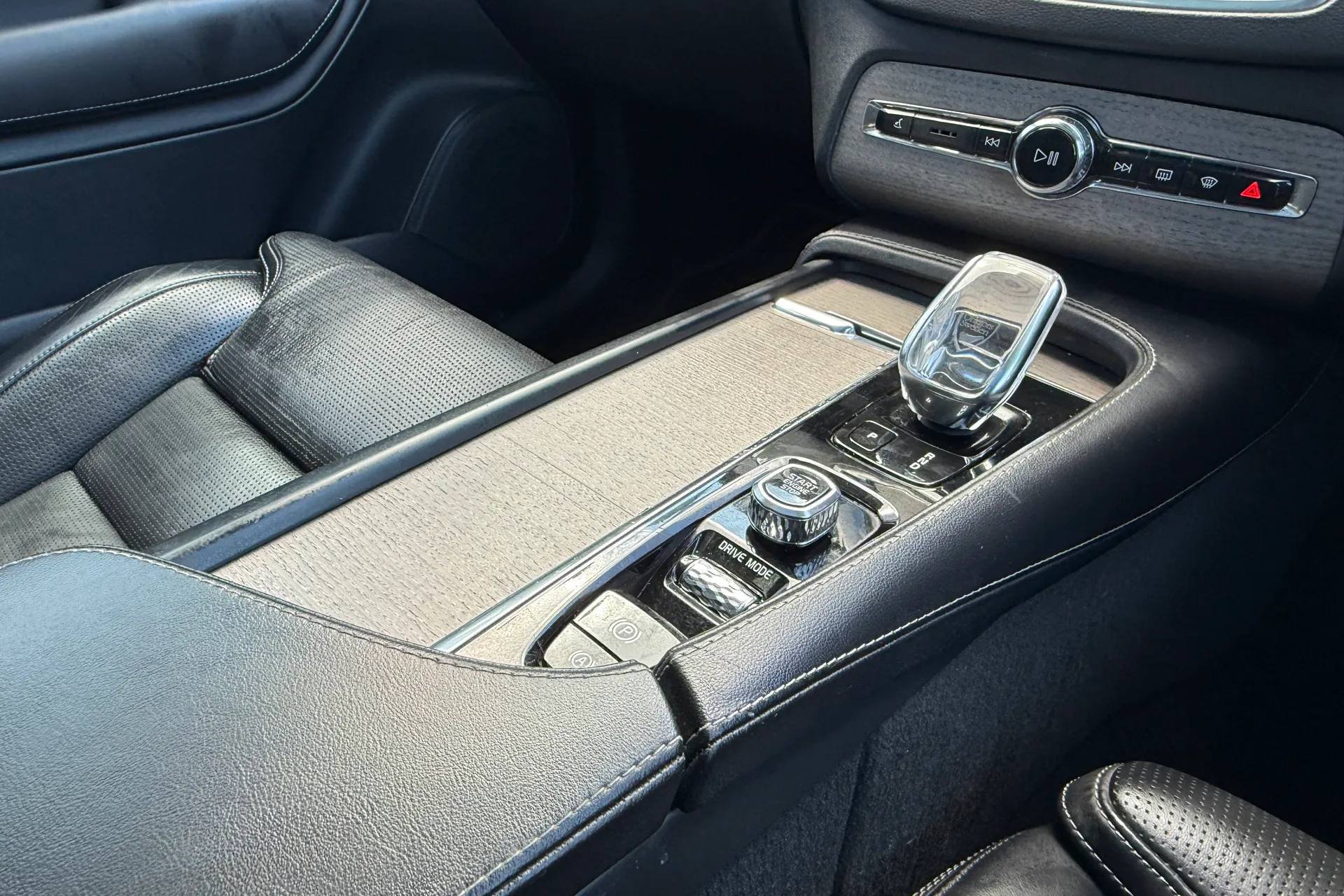 Volvo XC90 thumbnail image number 46