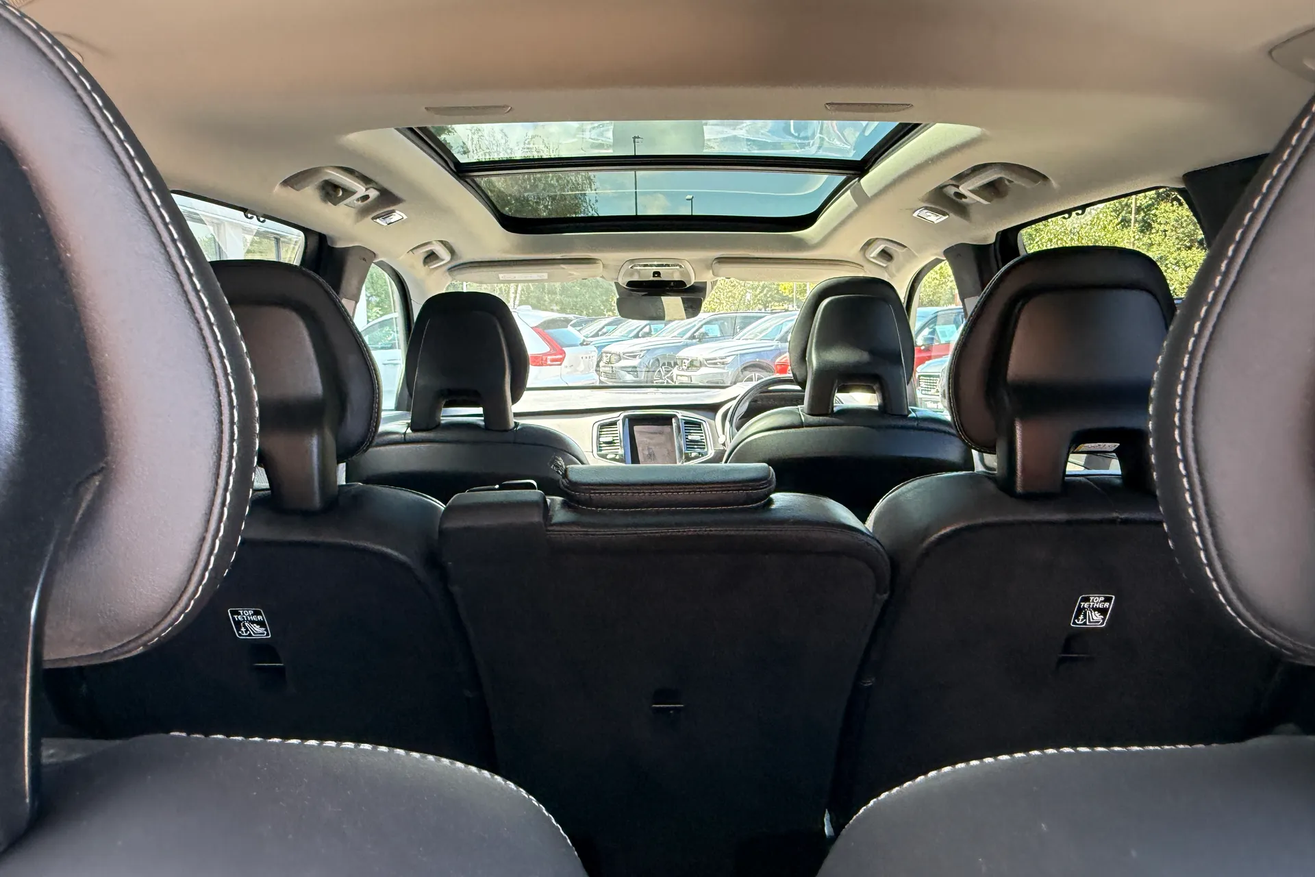 Volvo XC90 thumbnail image number 9