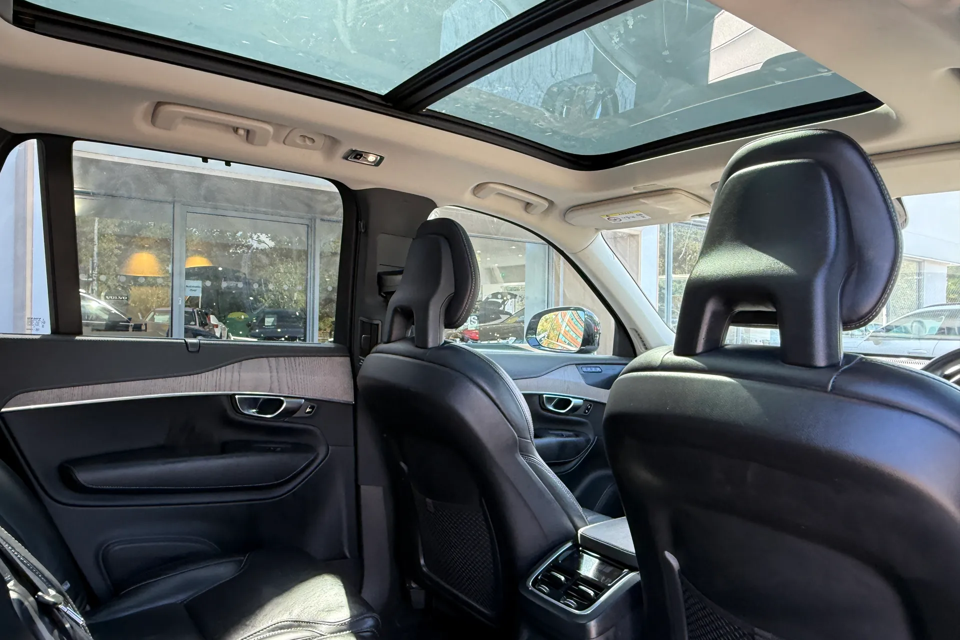 Volvo XC90 thumbnail image number 26