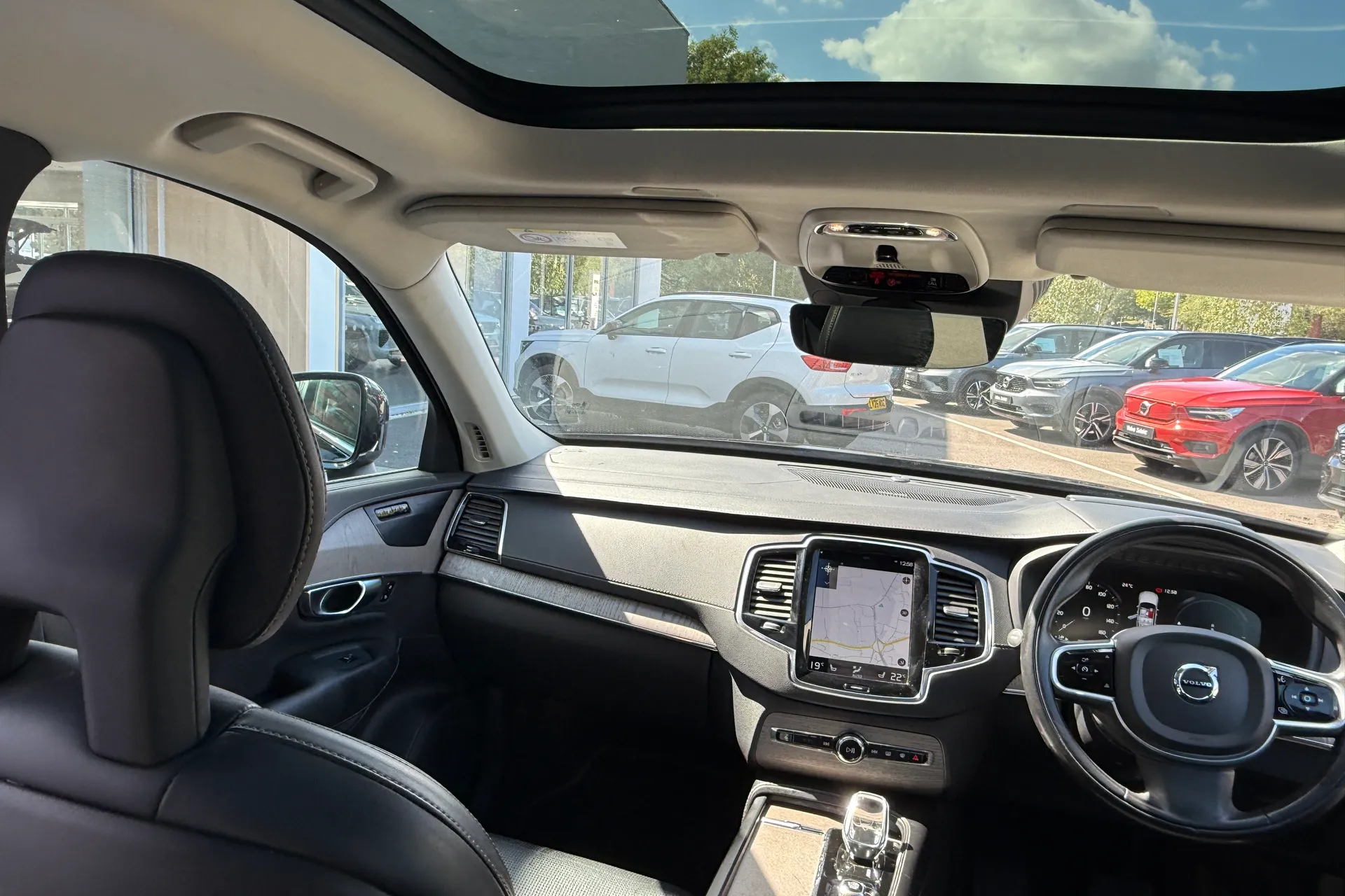 Volvo XC90 thumbnail image number 34