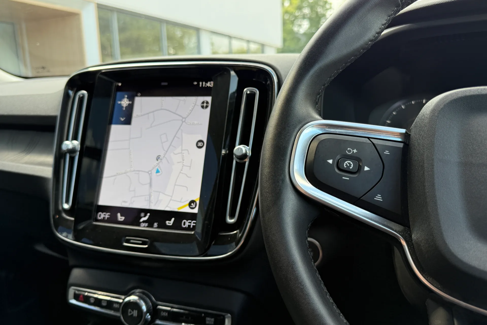 Volvo XC40 thumbnail image number 34