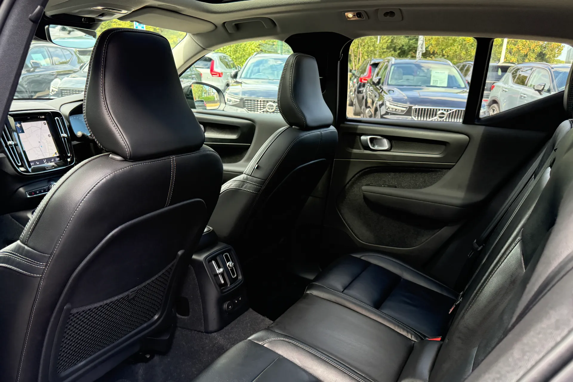 Volvo XC40 thumbnail image number 28