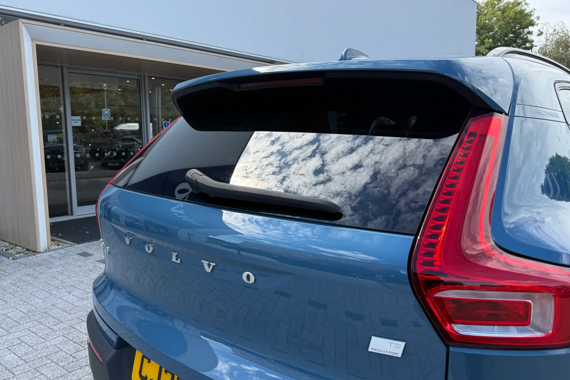 Volvo XC40 thumbnail image number 18