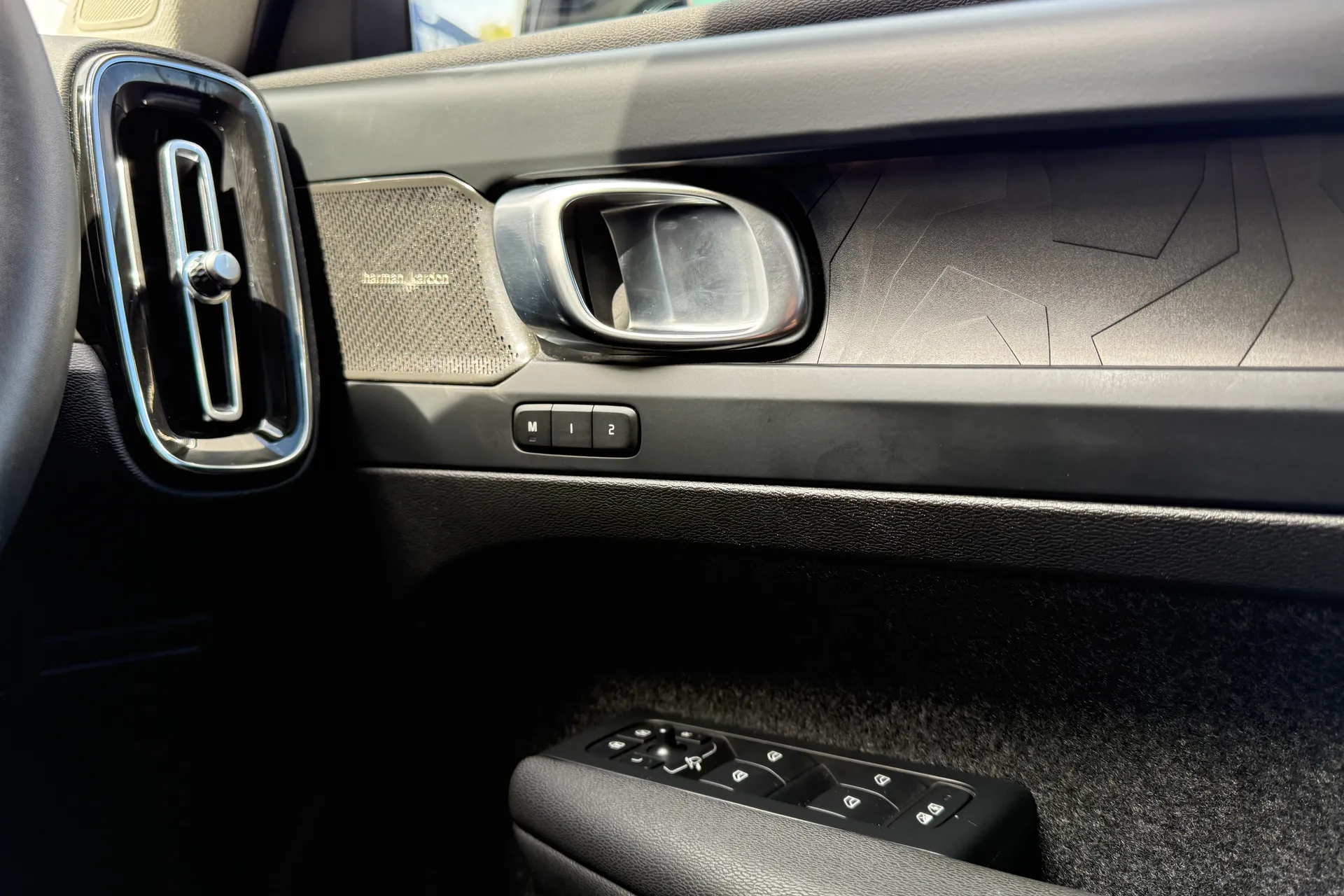 Volvo XC40 thumbnail image number 41