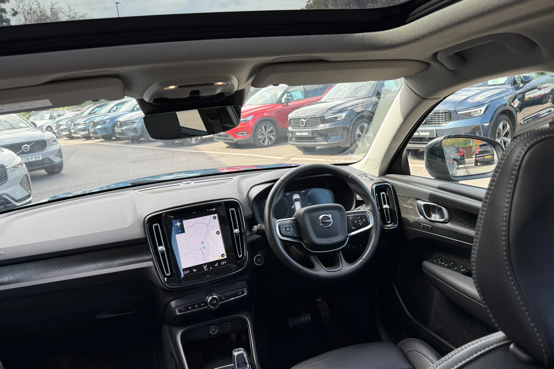 Volvo XC40 thumbnail image number 31