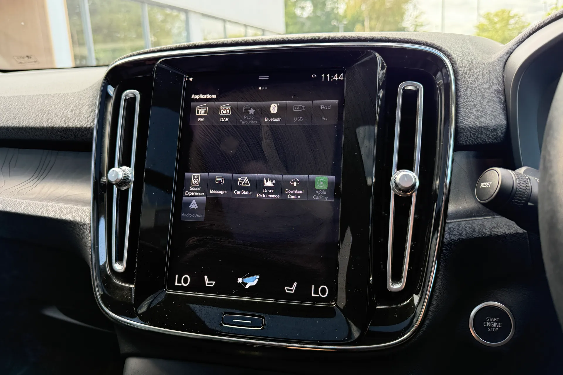 Volvo XC40 thumbnail image number 39