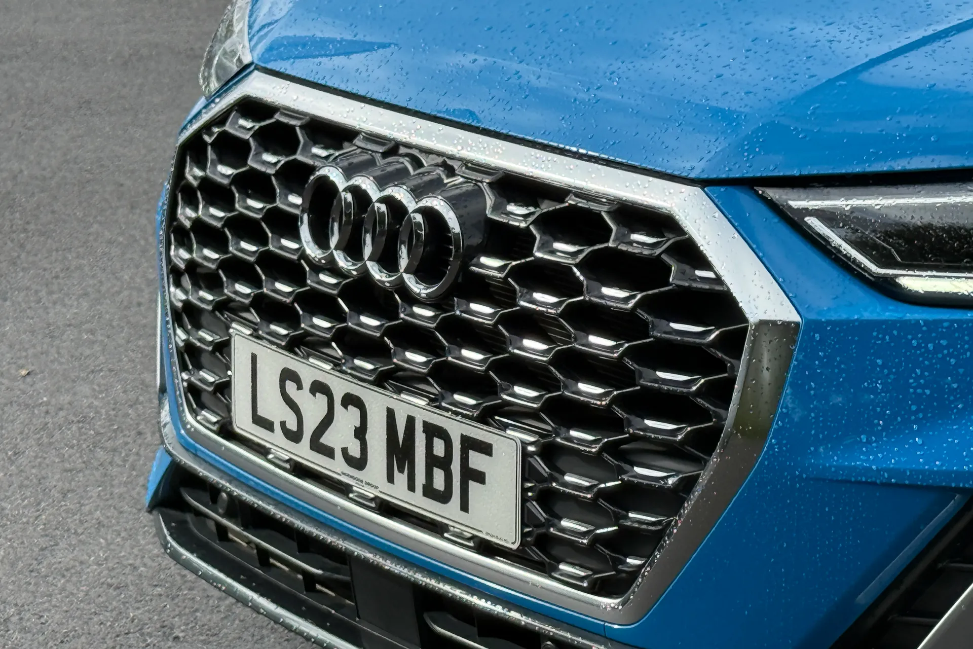 Audi Q3 thumbnail image number 22