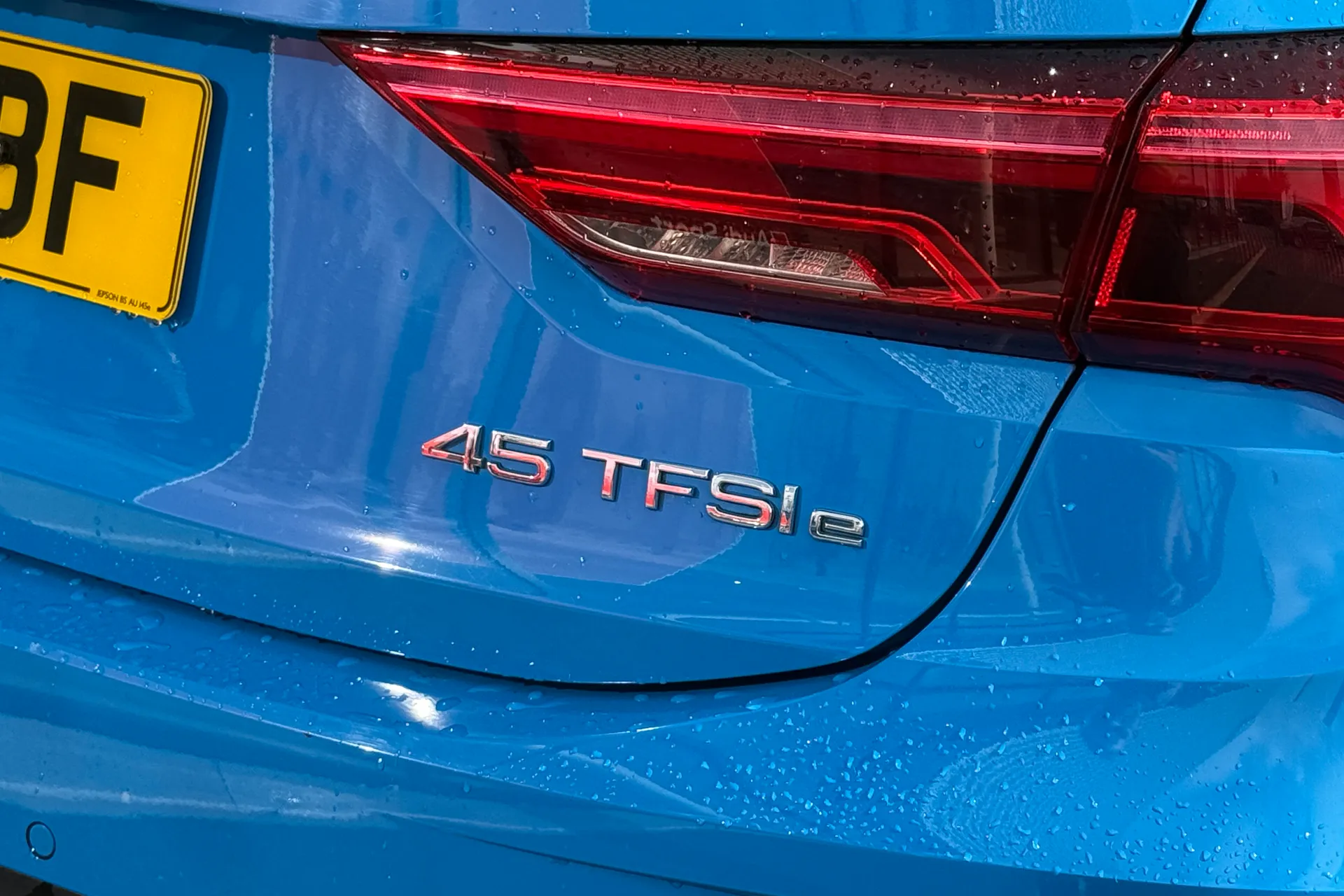 Audi Q3 thumbnail image number 32