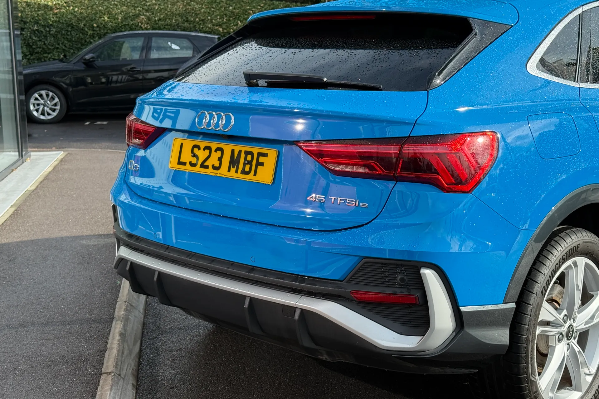 Audi Q3 thumbnail image number 30