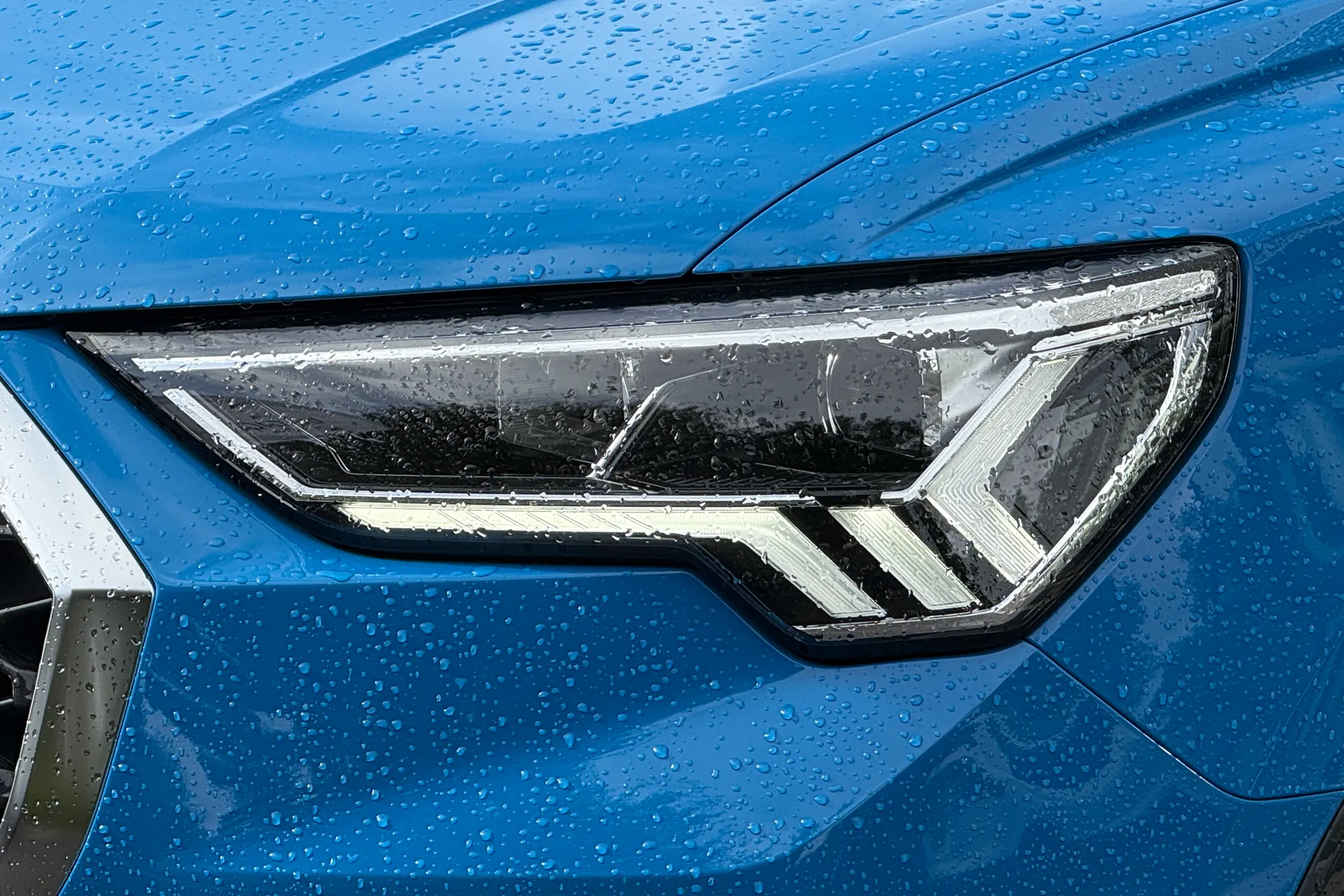Audi Q3 thumbnail image number 36