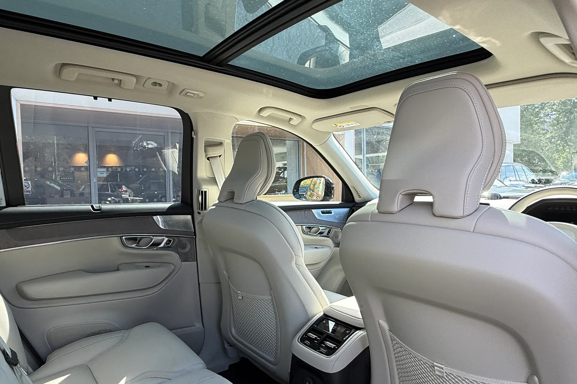 Volvo XC90 thumbnail image number 27