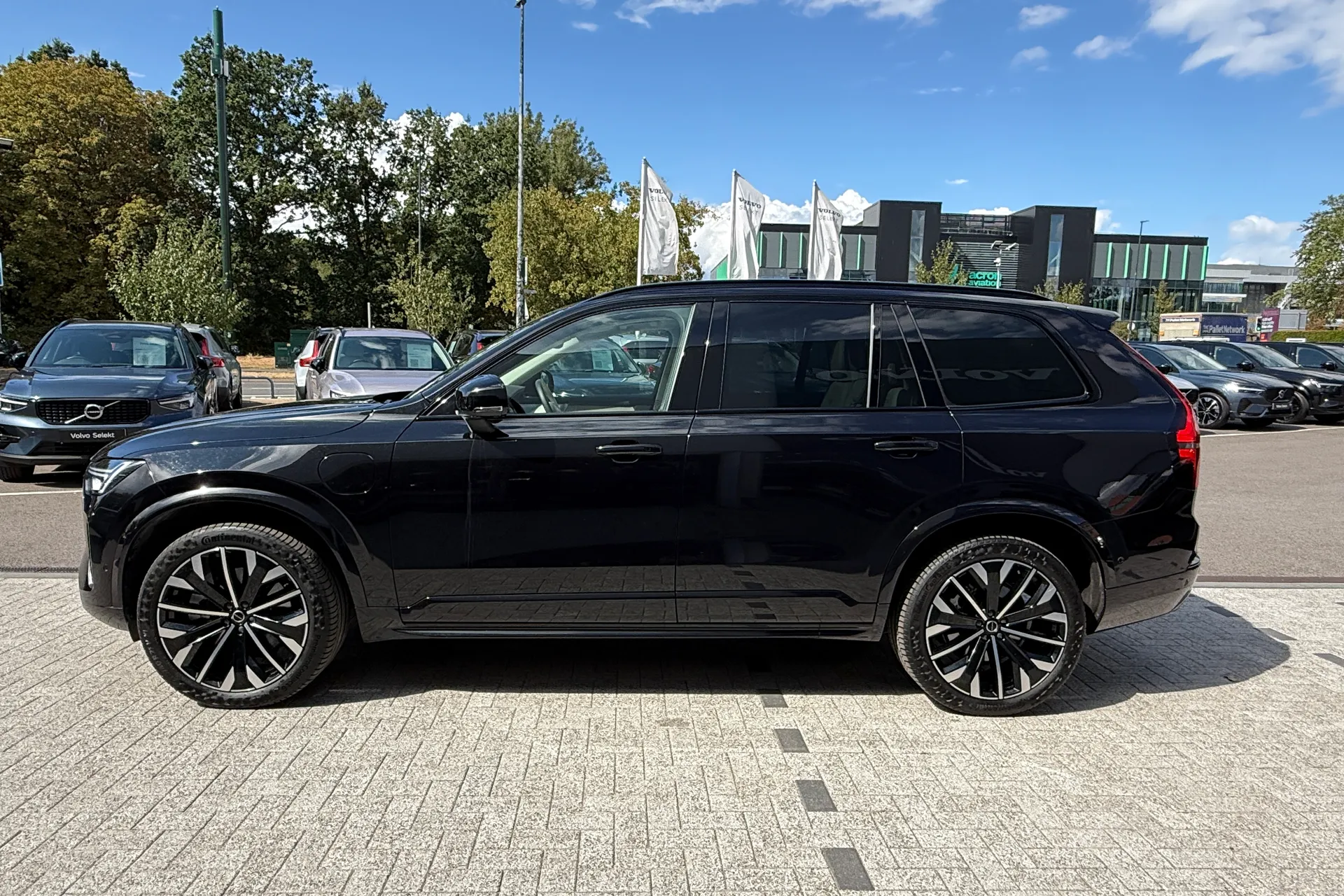 Volvo XC90 thumbnail image number 15