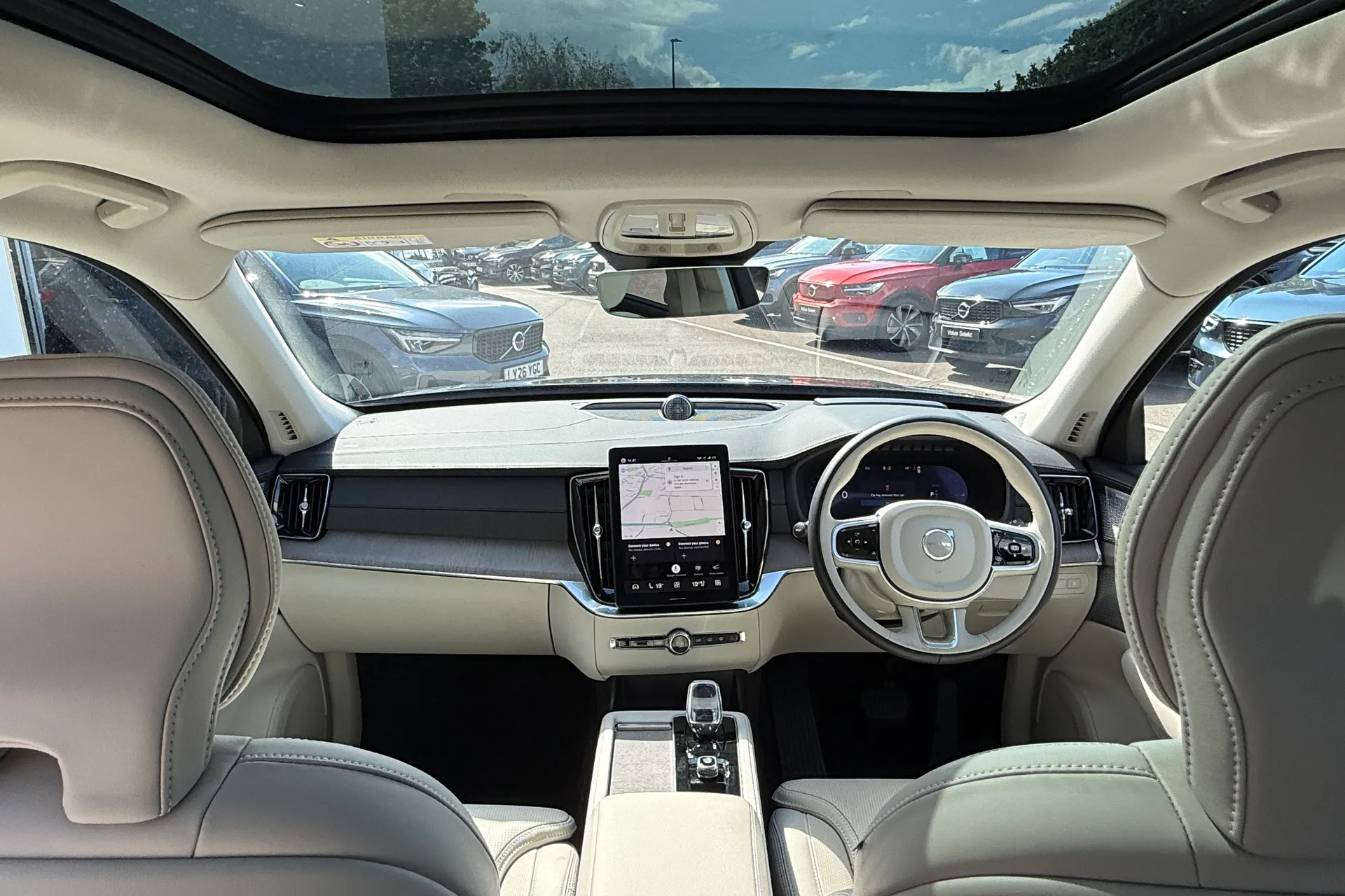 Volvo XC90 thumbnail image number 3