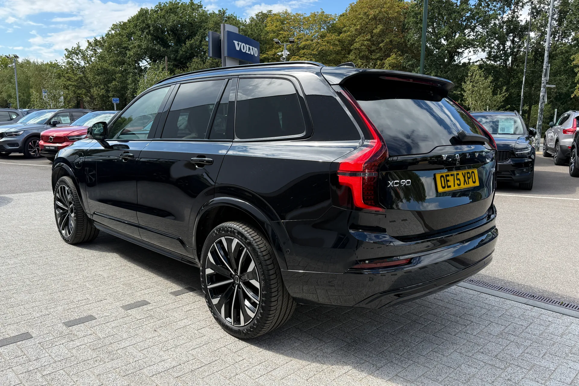 Volvo XC90 thumbnail image number 14