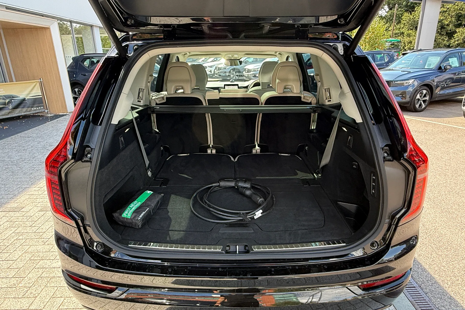 Volvo XC90 thumbnail image number 24