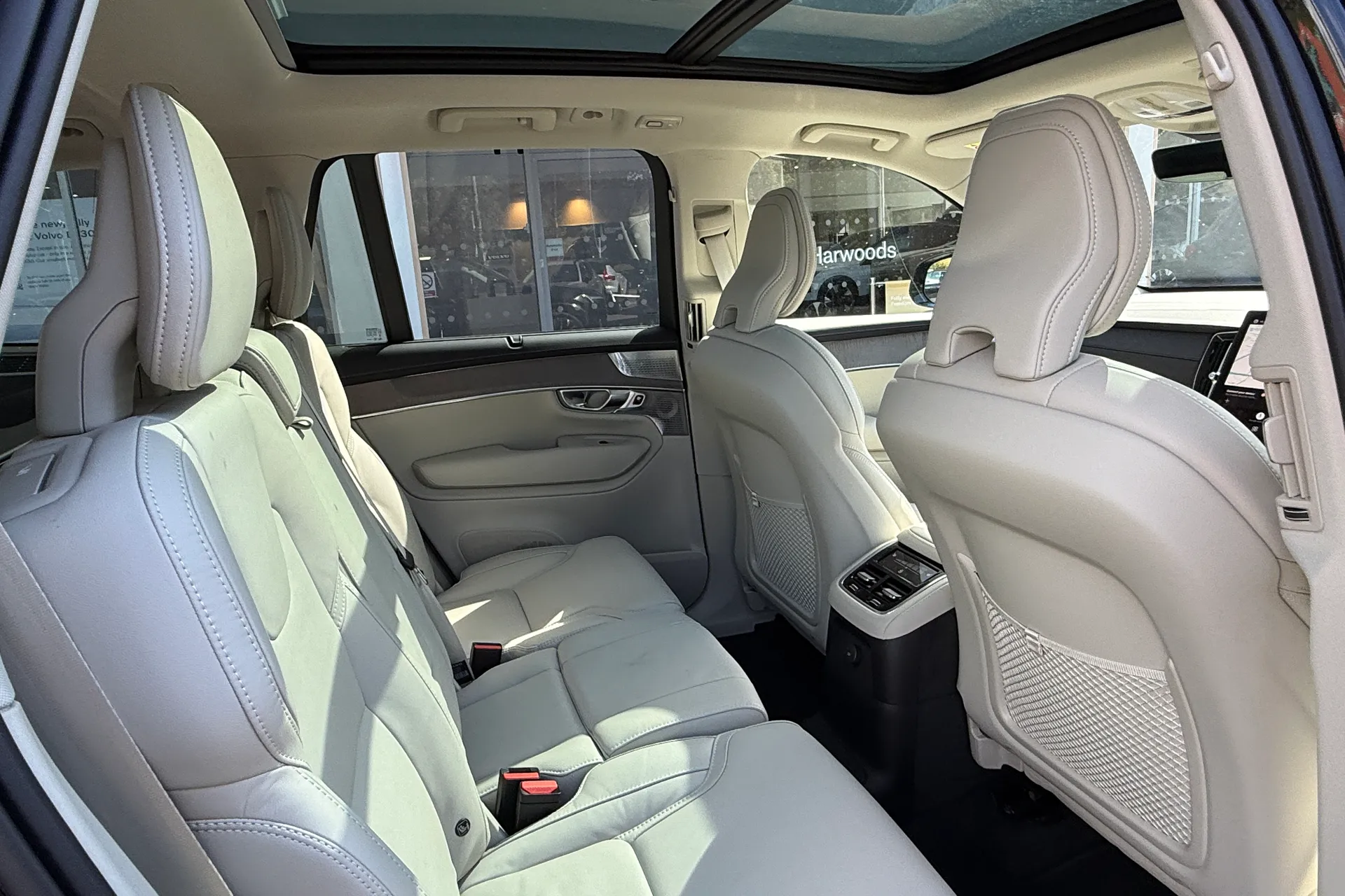 Volvo XC90 thumbnail image number 26