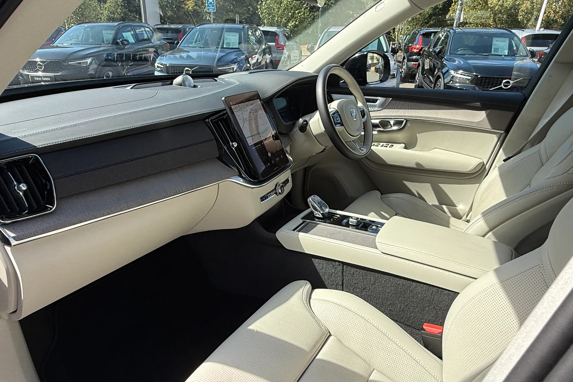 Volvo XC90 thumbnail image number 29