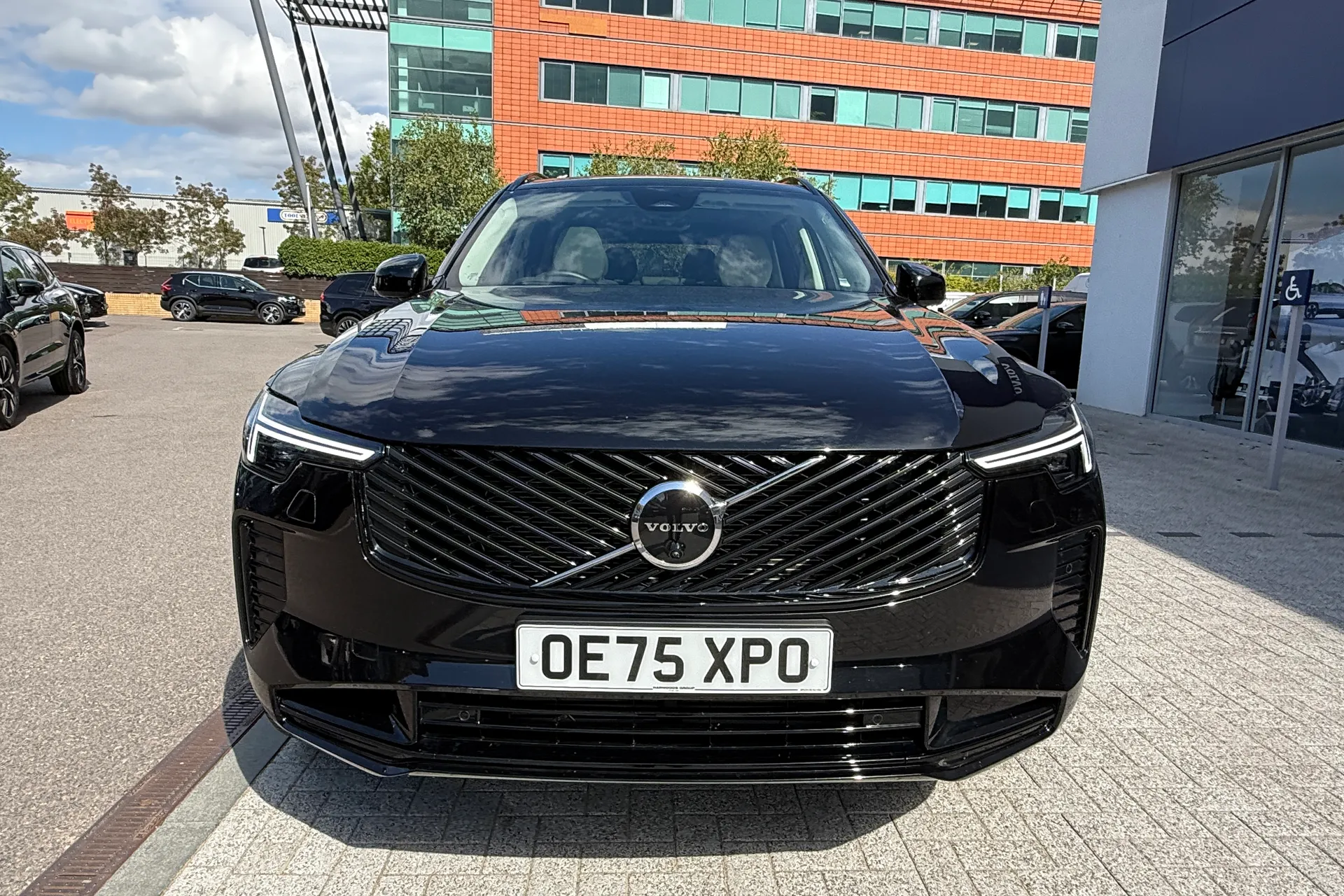 Volvo XC90 thumbnail image number 17