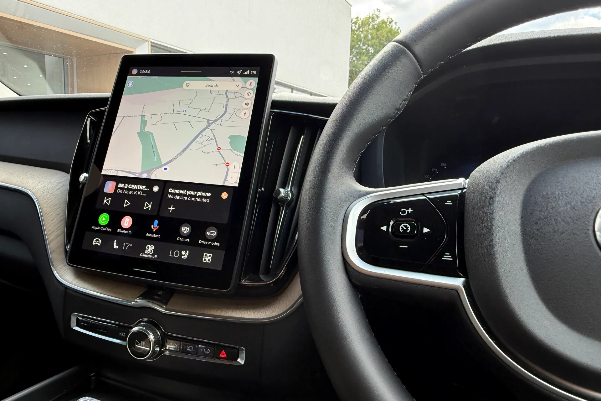 Volvo XC60 thumbnail image number 35
