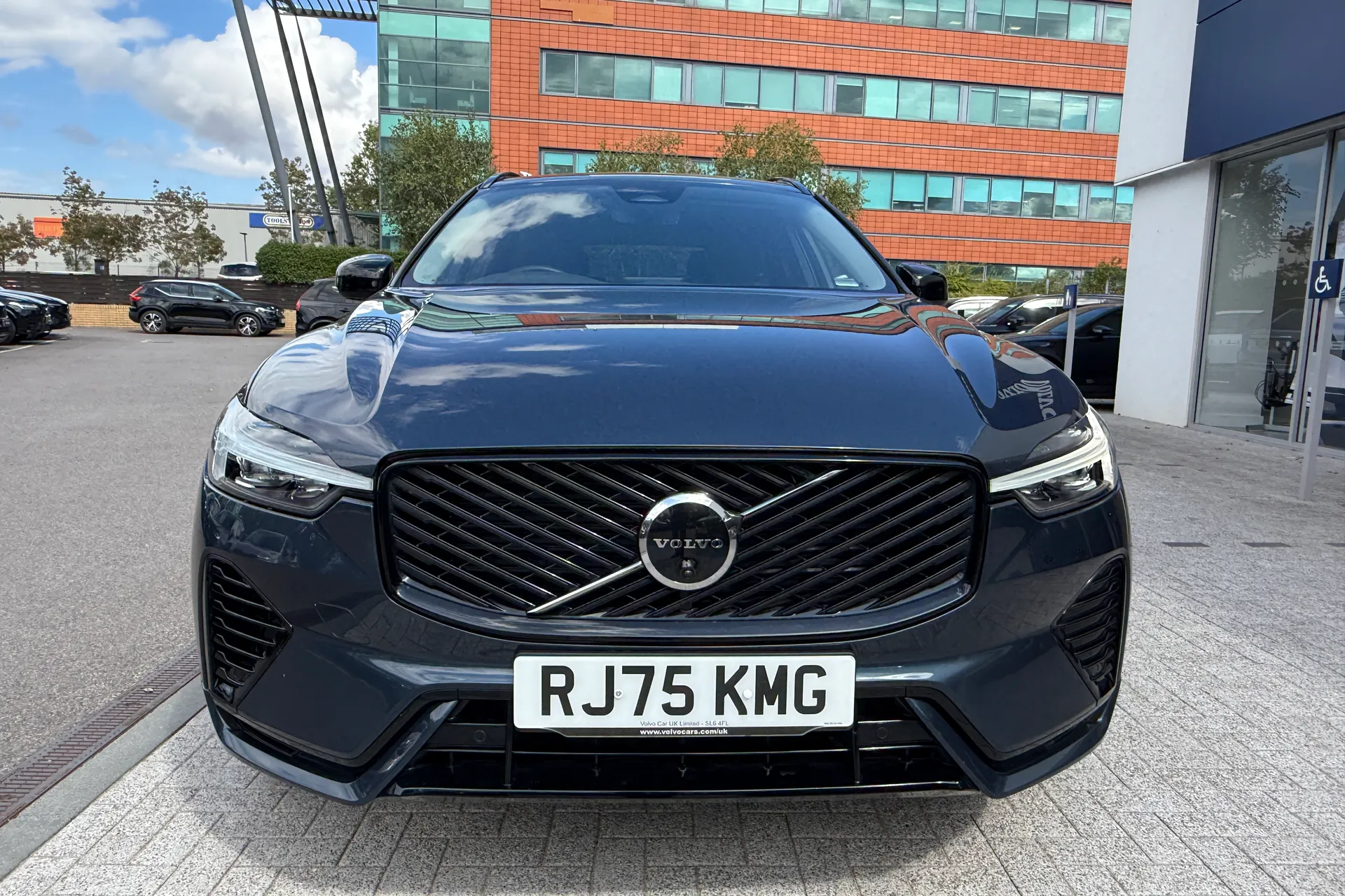 Volvo XC60 thumbnail image number 13