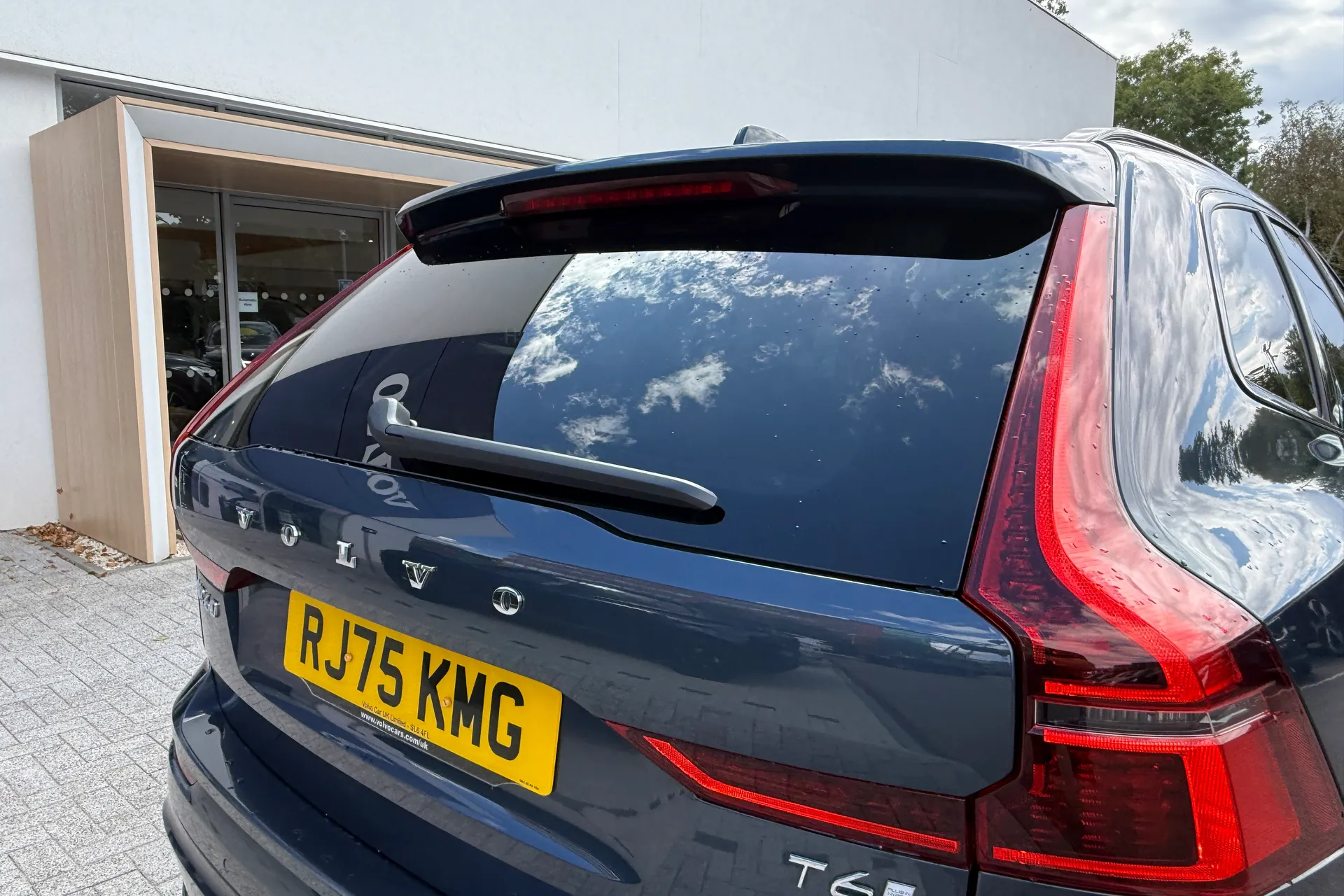 Volvo XC60 thumbnail image number 18