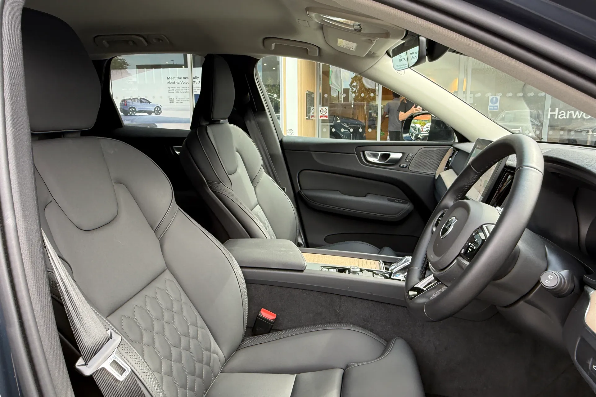 Volvo XC60 thumbnail image number 26