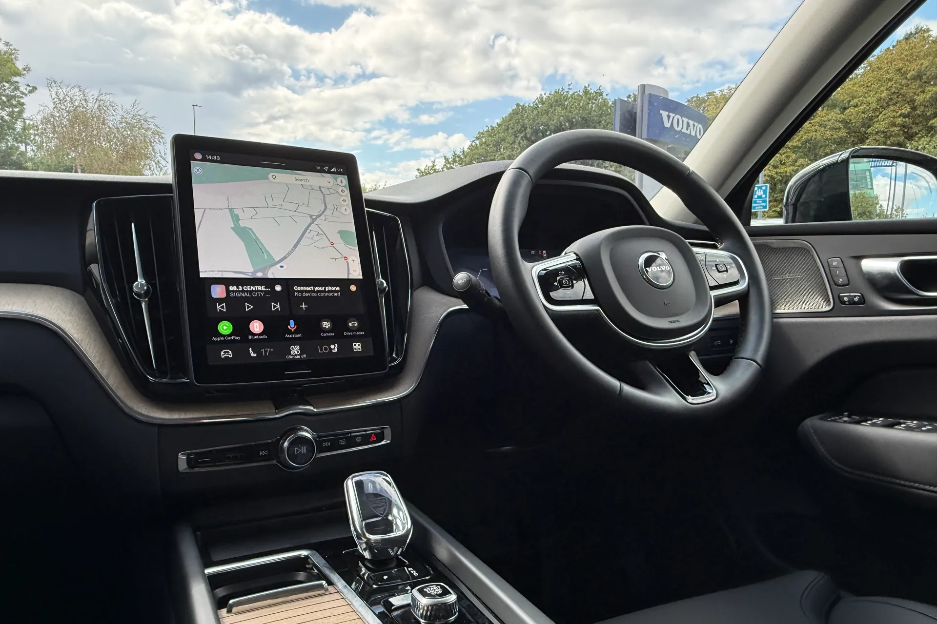 Volvo XC60 thumbnail image number 34