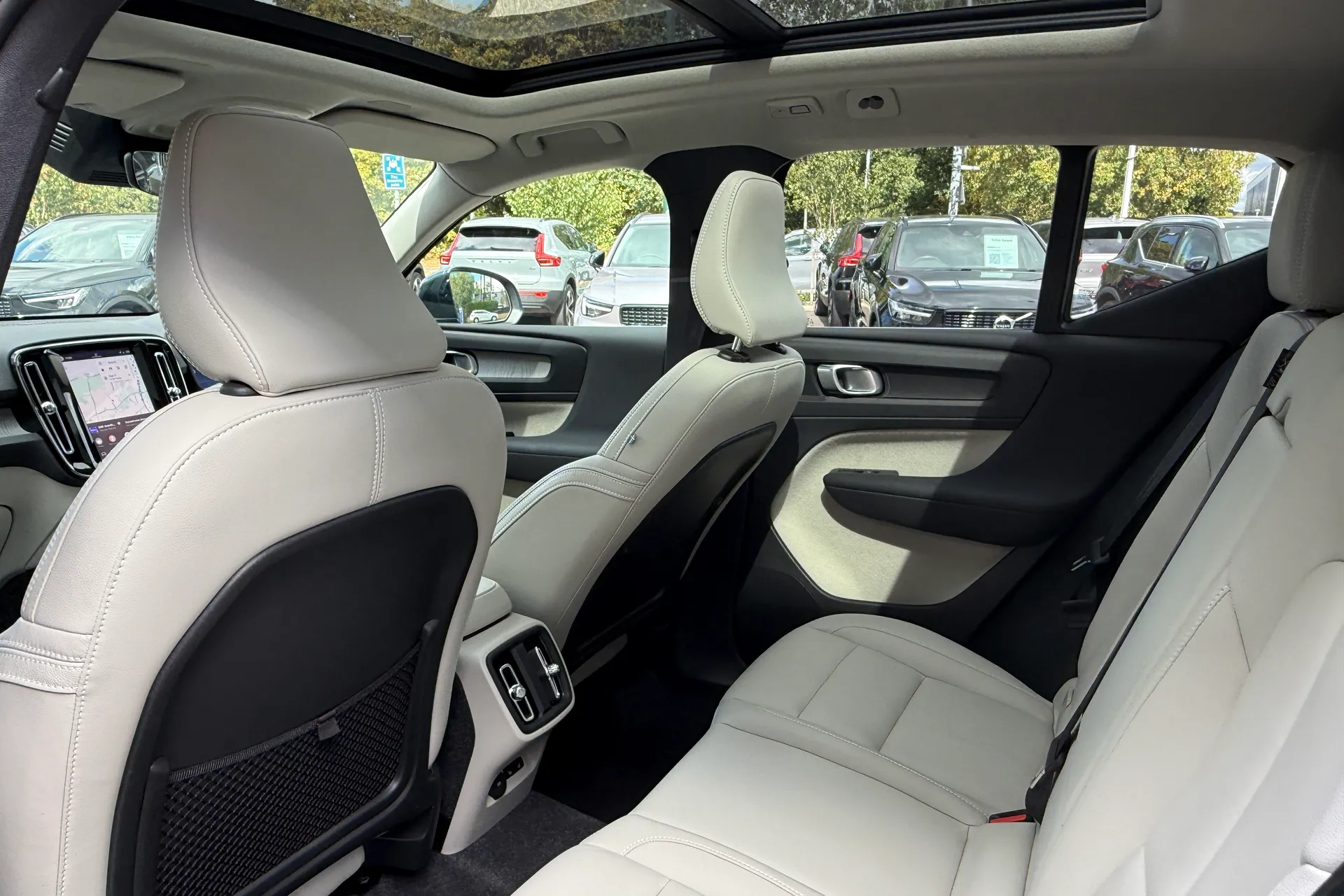Volvo XC40 thumbnail image number 29