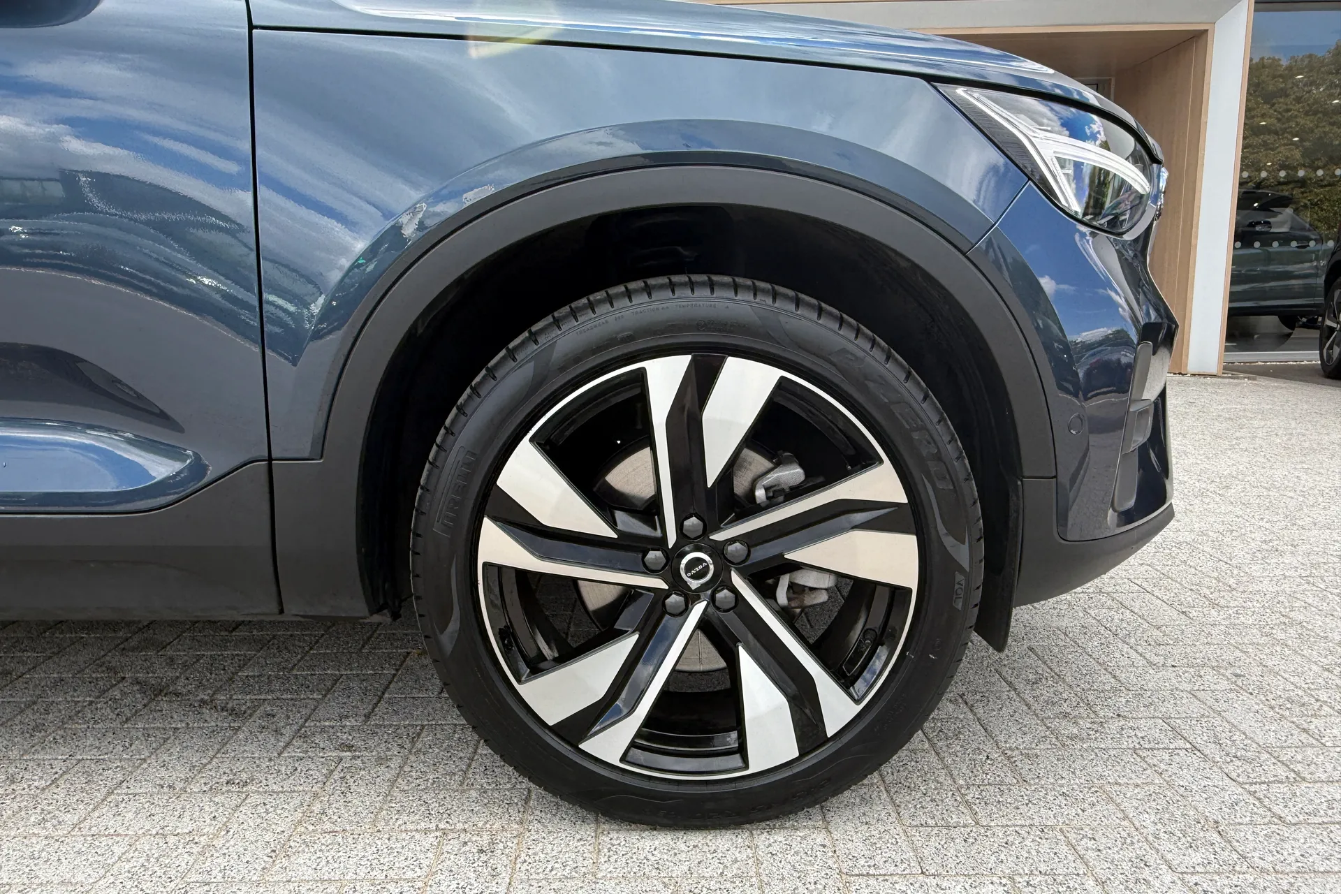 Volvo XC40 thumbnail image number 14