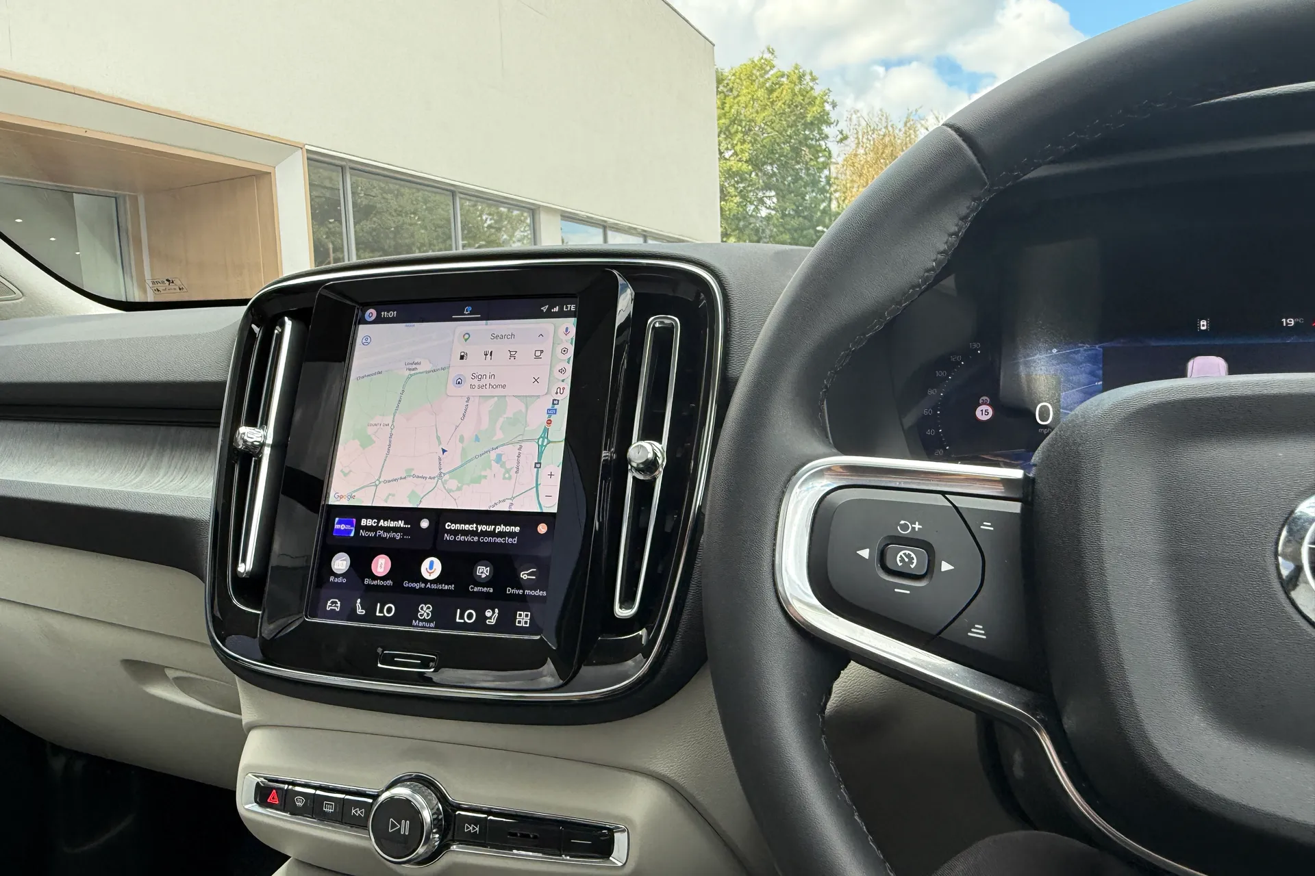 Volvo XC40 thumbnail image number 35
